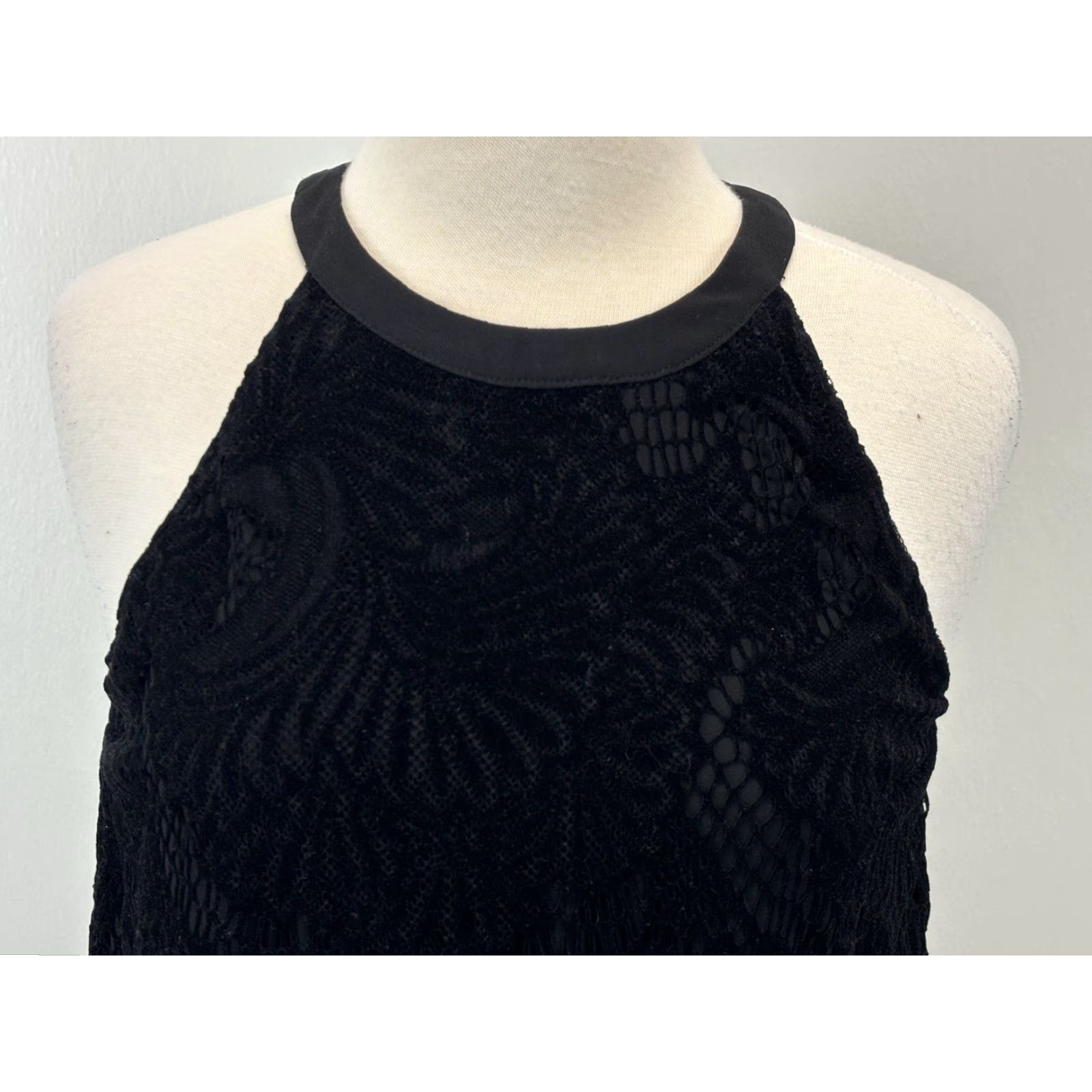 Loft LOFT velvet Burnout Halter Top Shirt Sz Small Black Whimsigoth Layered Size S / US 4 / IT 40 - 5 Thumbnail