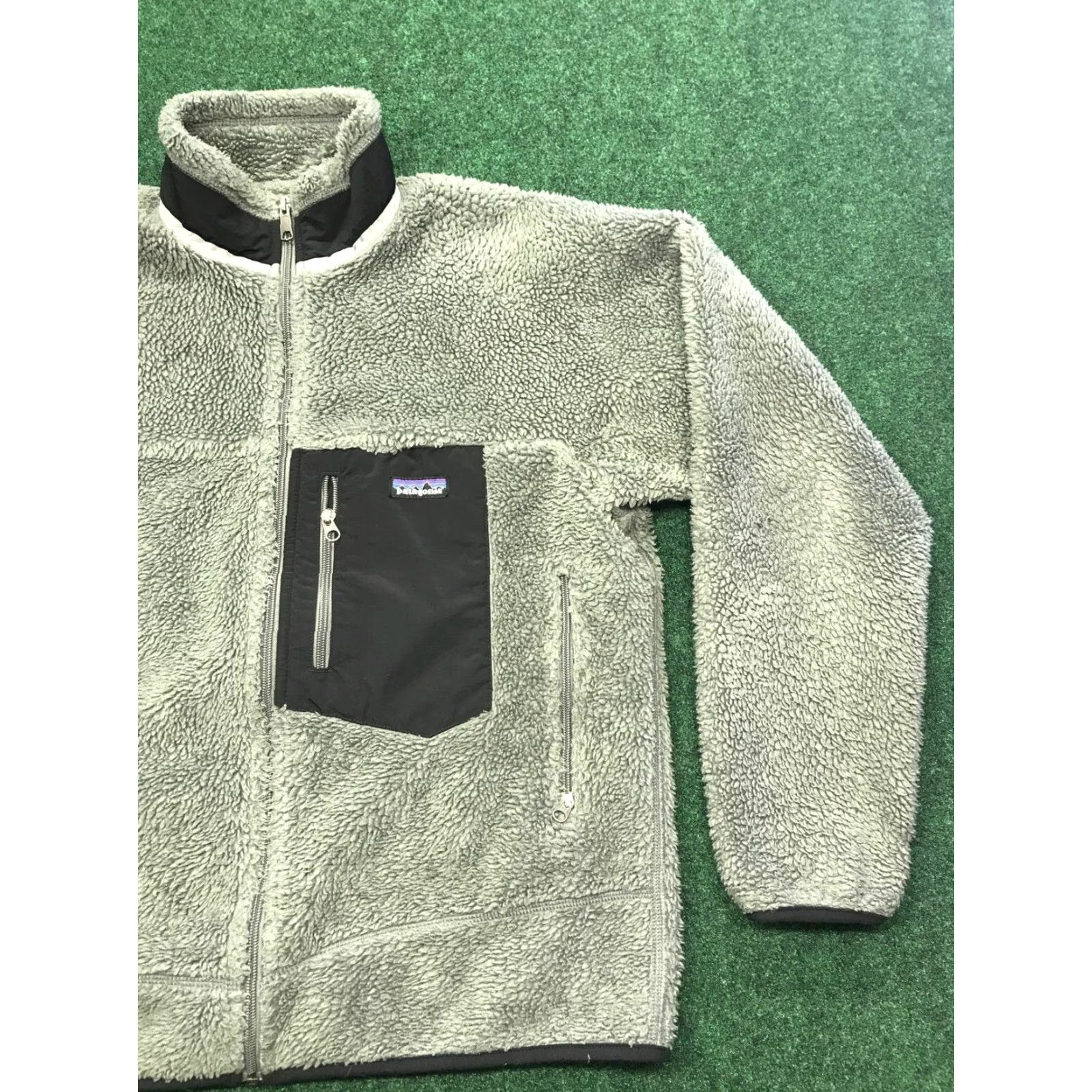 Patagonia VINTAGE Patagonia Retro-X Fleece Jacket Gray Full Zip Deep Pile Size M Mens Jacket Retro 2000s Size US M / EU 48-50 / 2 - 2 Thumbnail