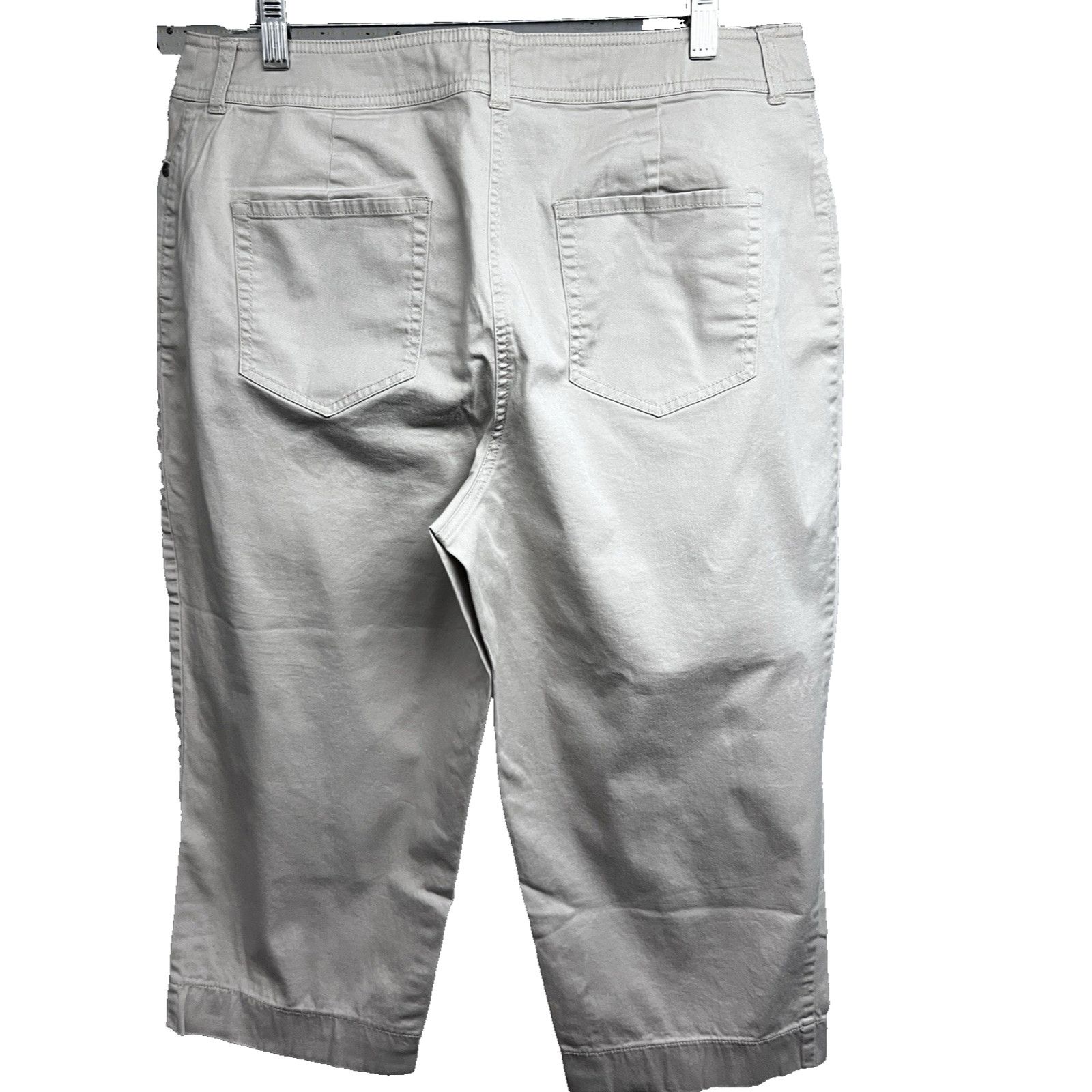 Chicos Chicos Beige Capri Crop Chinos Ankle Pants Plus 2 Pockets Size 26" / US 2 / IT 38 - 2 Thumbnail