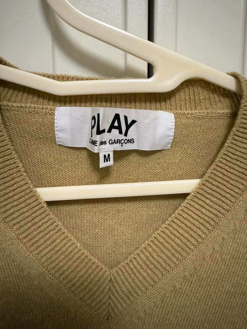 Comme des Garcons Comme Des Garcons Khaki Pullover V-Neck Sweater Size M / US 6-8 / IT 42-44 - 3 Thumbnail