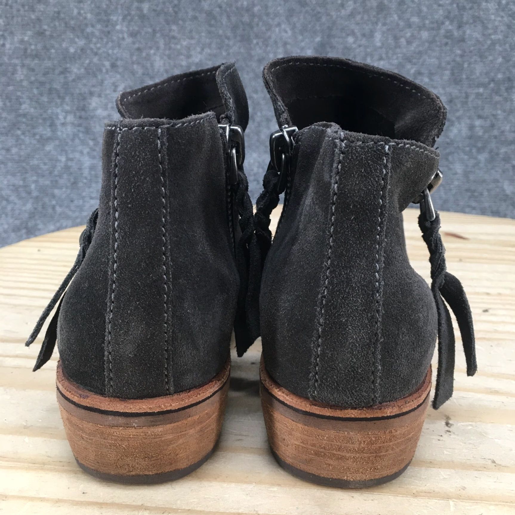 Dolce Vita Dolce Vita Boots Womens Sutton Ankle Gray Suede Side Zip Heel 1in Boots Womens Medium M Calf 5 5 Size US 5 / IT 35 - 5 Thumbnail