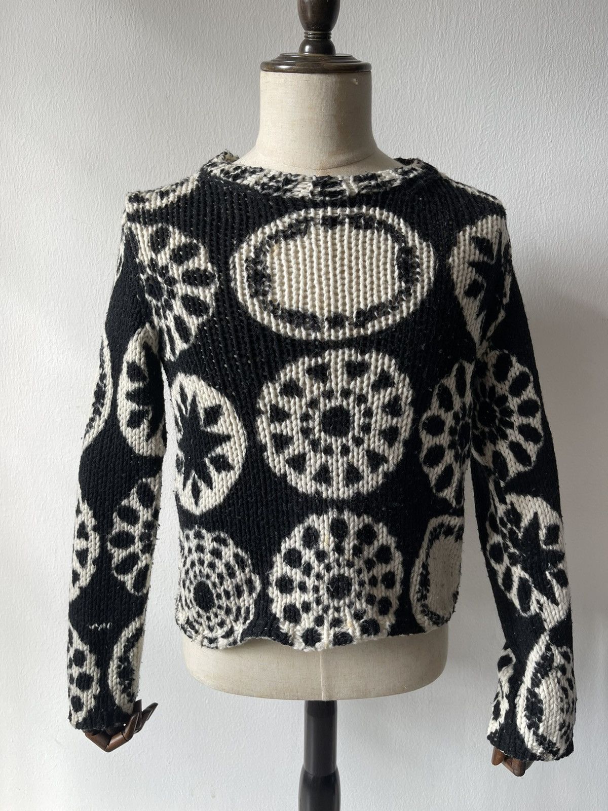 Comme des Garcons 2001 Comme Des Garcons Circle Motive Wool Knit C2 Size US S / EU 44-46 / 1 - 2 Thumbnail
