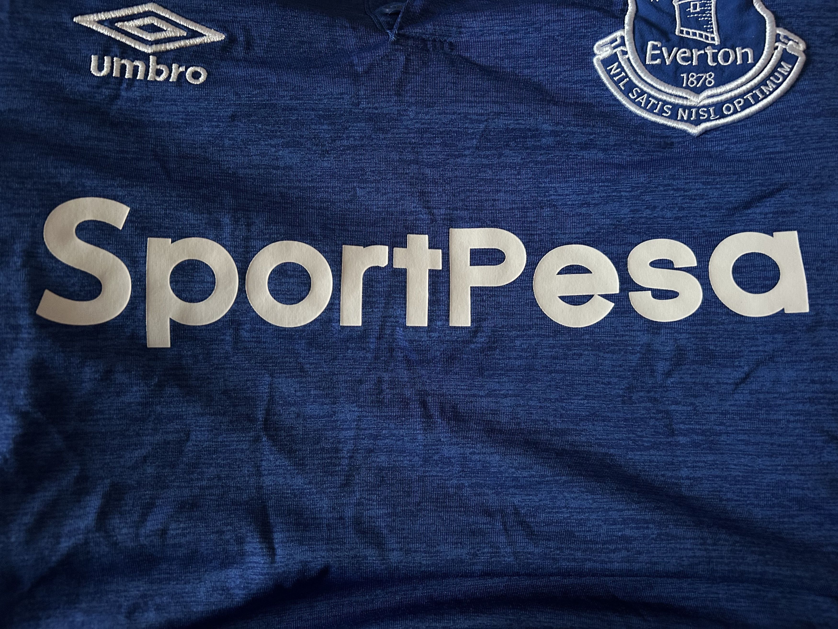 Umbro EVERTON F.C. 2018 - 2019 - Umbro - M - UNIQUE Size US M / EU 48-50 / 2 - 8 Thumbnail