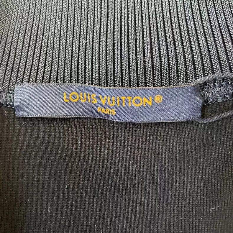 Louis Vuitton Louis Vuitton Zippered Sleeve Logo Jacket 2501-Nextarrow Size US XS / EU 42 / 0 - 3 Thumbnail