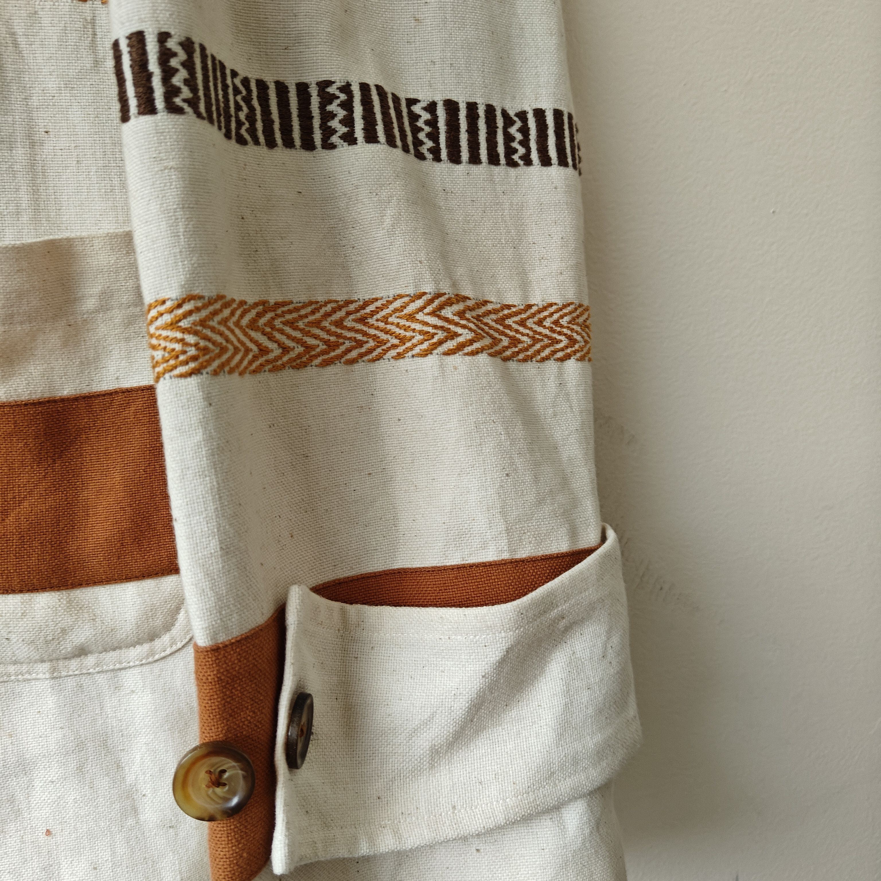 HARAGO LNWOT craft heritage kantha border Cream striped jacket $870 Size US M / EU 48-50 / 2 - 4 Thumbnail