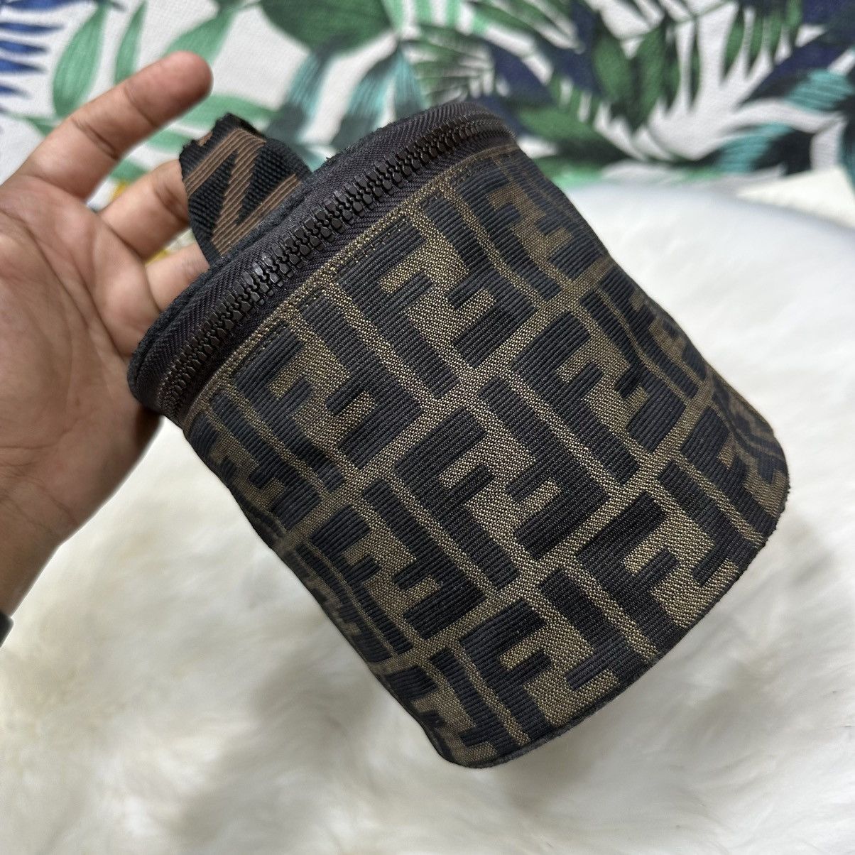 Fendi Authentic Vtg. FENDI Zucca Vanity Bag Size ONE SIZE - 8 Thumbnail