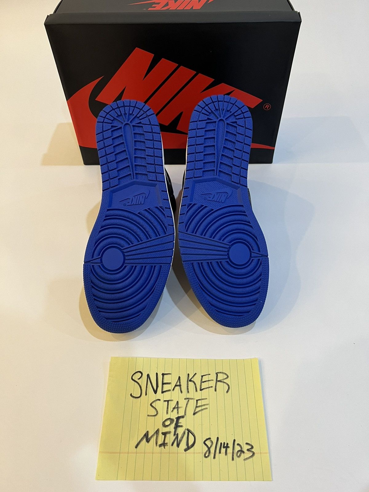 Jordan Brand × Nike BRAND NEW AIR JORDAN 1 RETRO HIGH OG “ROYAL TOE” SIZE: 8.5 Size US 8.5 / EU 41-42 - 6 Thumbnail