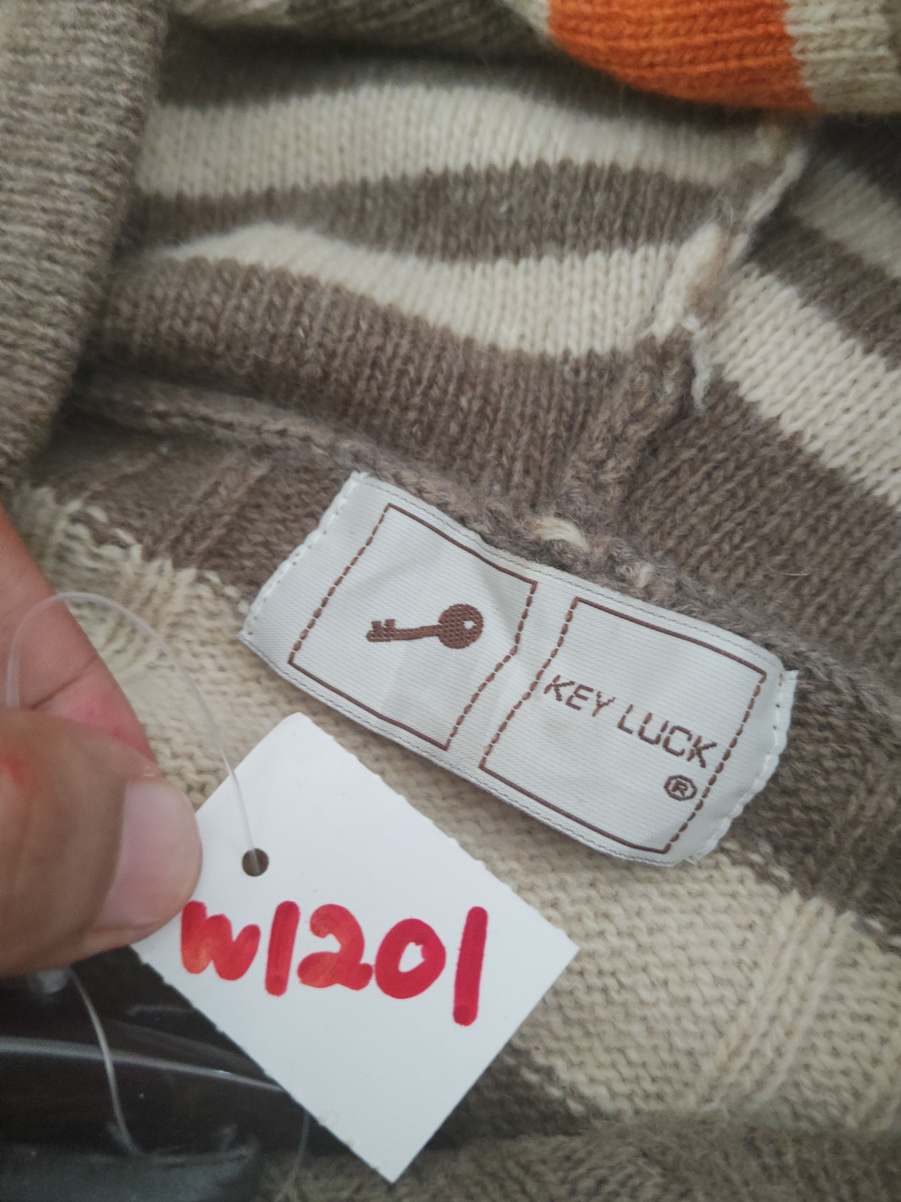 Aran Isles Knitwear × Japanese Brand × Vintage Key Luck Brown Knitwear Hoodie Sweaters #W1201 Size XS / US 0-2 / IT 36-38 - 12 Thumbnail