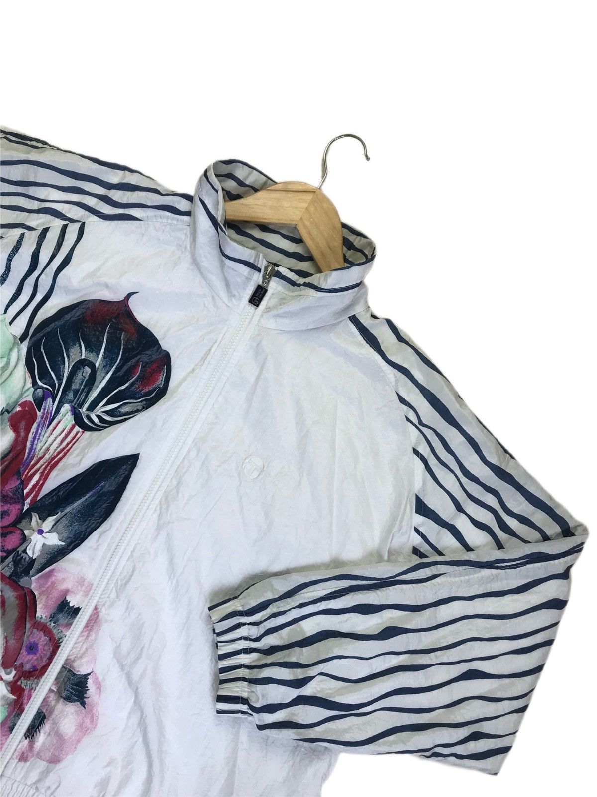Sergio Tacchini Vintage Sergio Tacchini Floral Ladies Windbreaker Jacket Size XL / US 12-14 / IT 48-50 - 10 Thumbnail