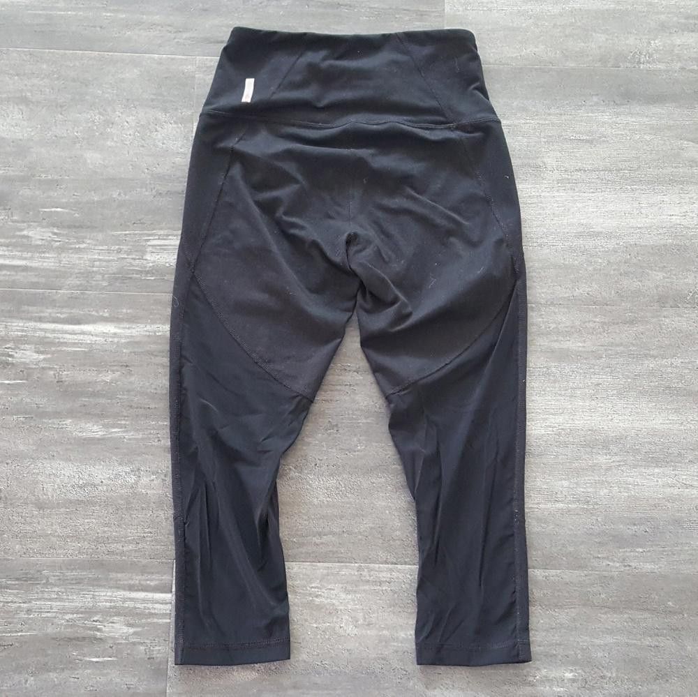 Canterbury of New Zealand Black High Waisted Zella Athletic S Capri Size 28" / US 6 / IT 42 - 2 Thumbnail