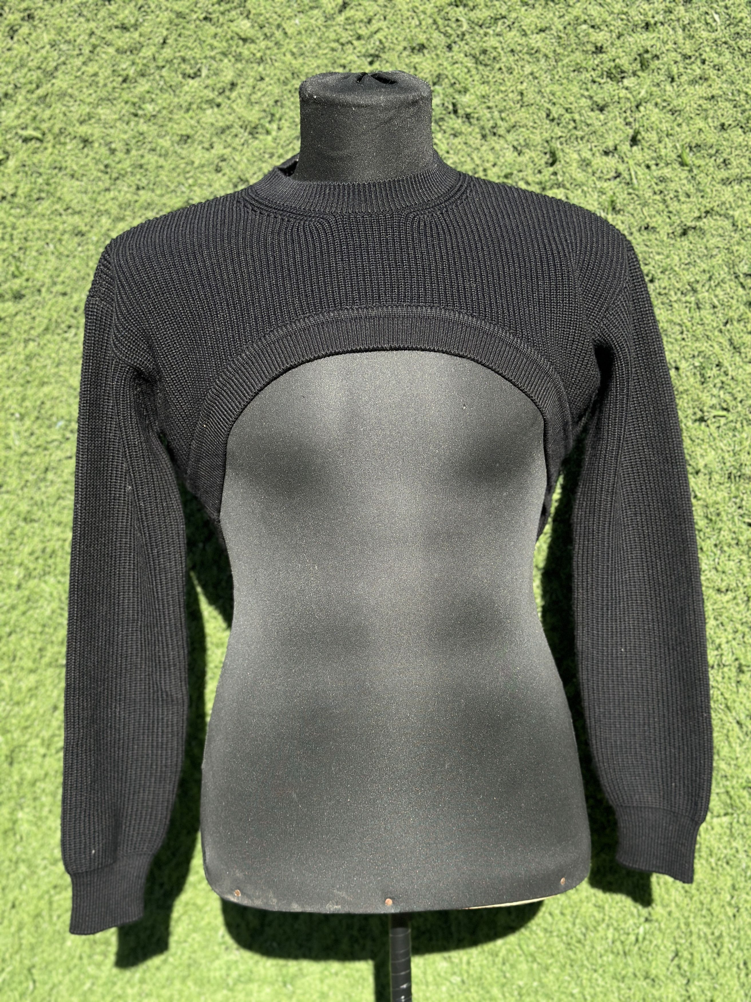Givenchy Givenchy Paris Cropped Wool Knit Sweater Cut Out Bolero S Size S / US 4 / IT 40 - 1 Thumbnail
