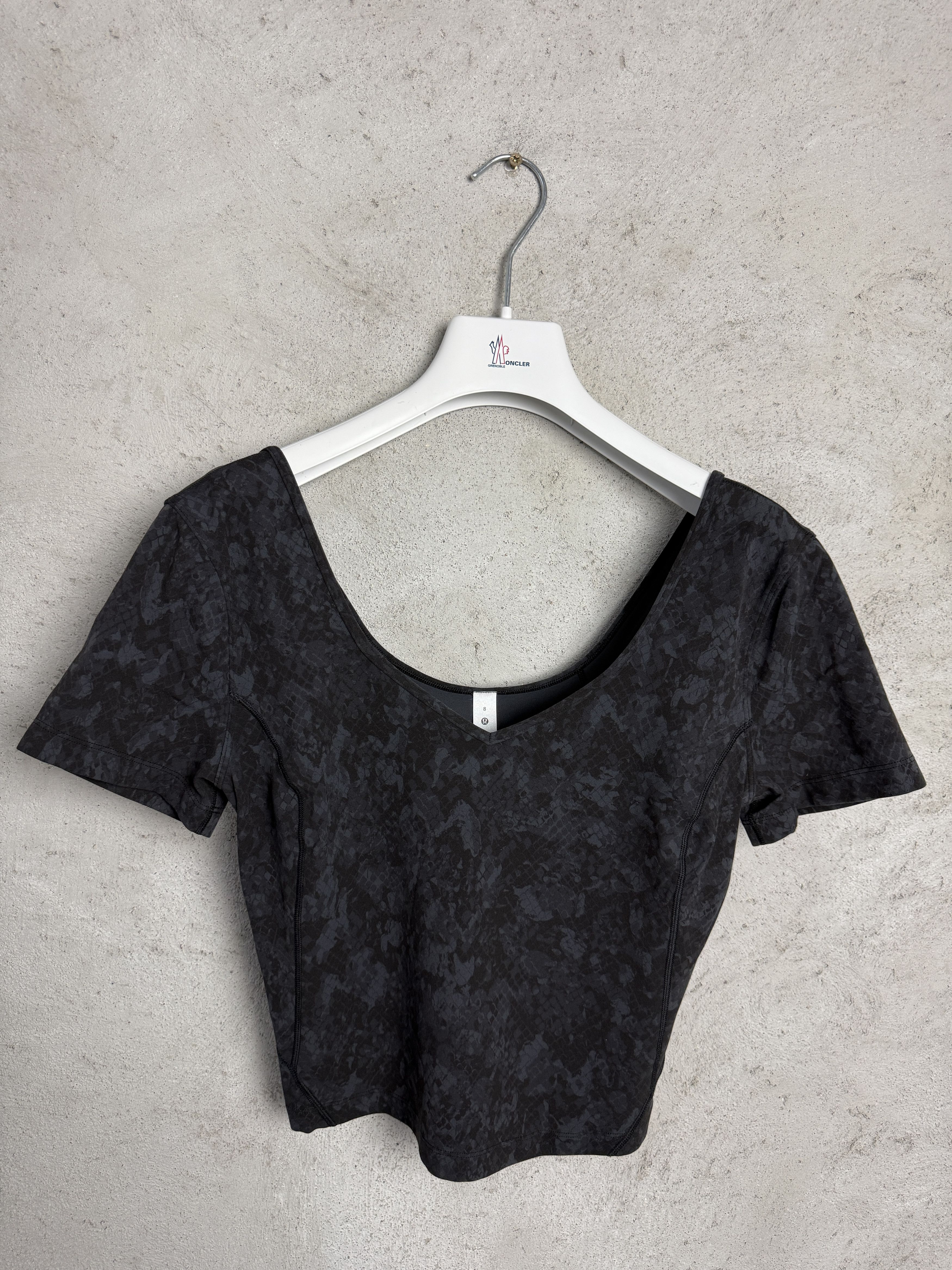 Lululemon Lululemon Align t-shirt tee crop sport gym yoga pilates Size M / US 6-8 / IT 42-44 - 2 Thumbnail