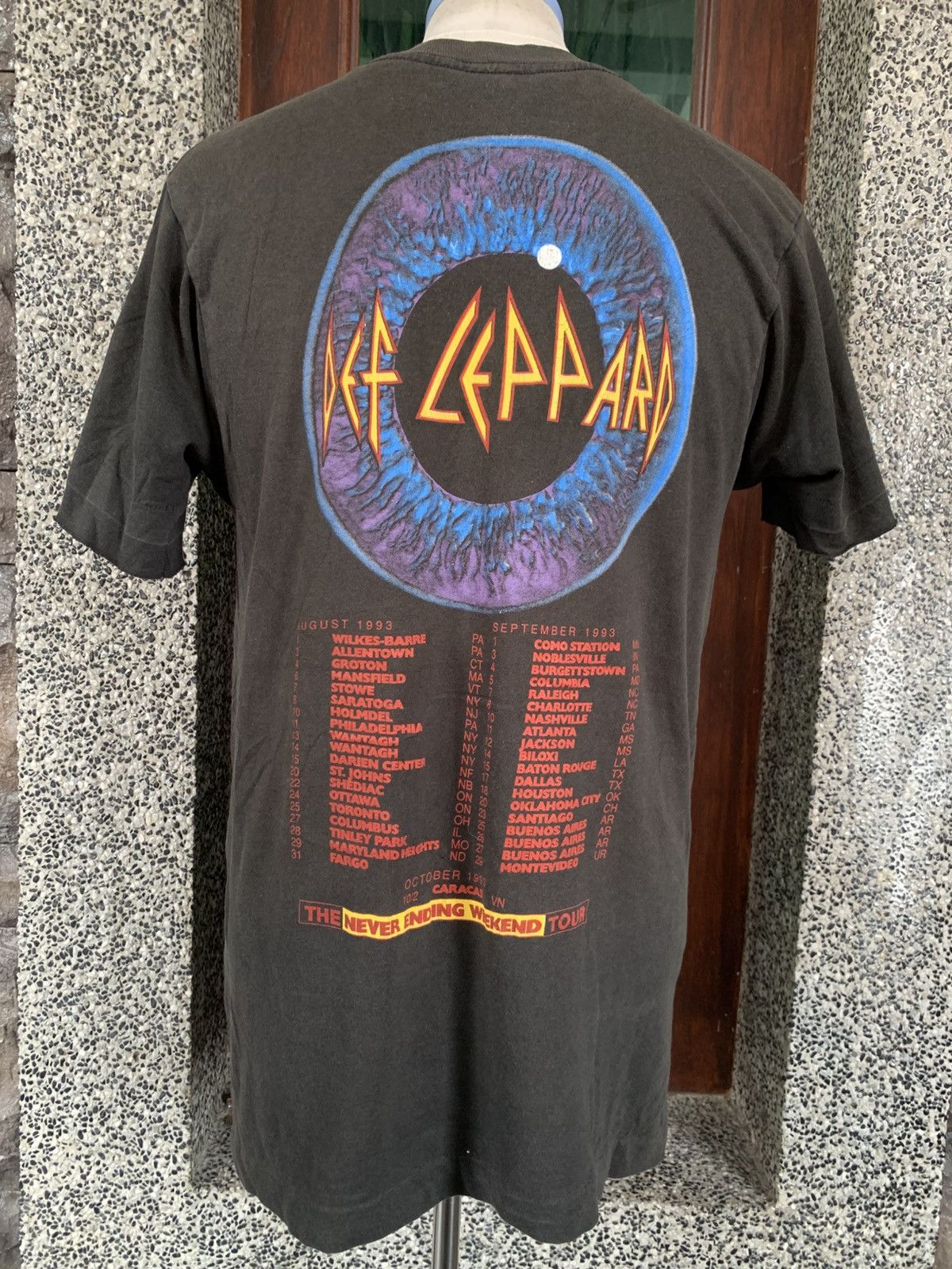Band Tees × Def Leppard × Vintage Vintage 90s Def Leppard Adrenalize Tour Band Distressed Tees Size US M / EU 48-50 / 2 - 8 Thumbnail