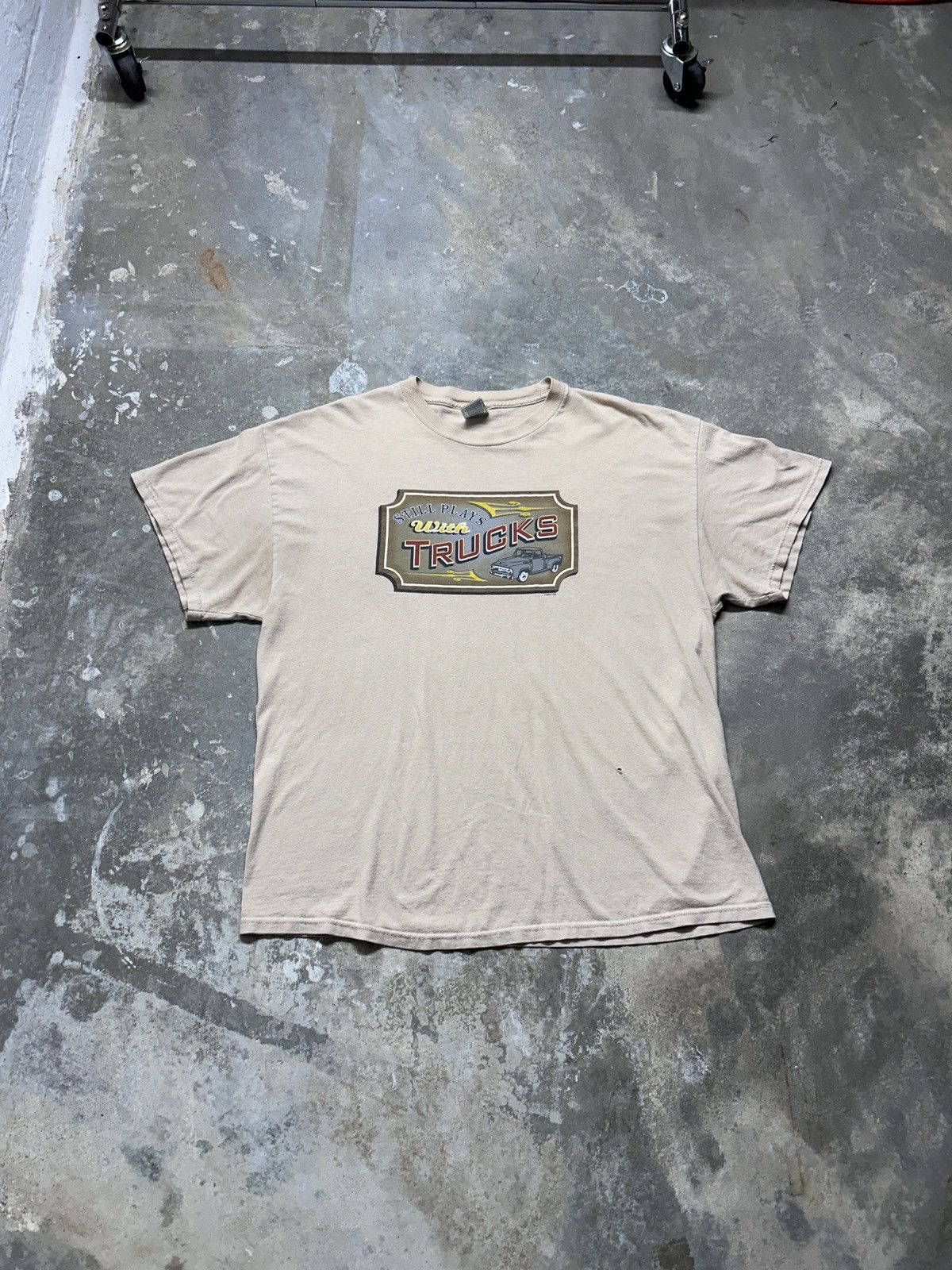 Vintage Vintage Y2K Still Plays With Trucks Humor T-Shirt Size US XL / EU 56 / 4 - 1 Thumbnail
