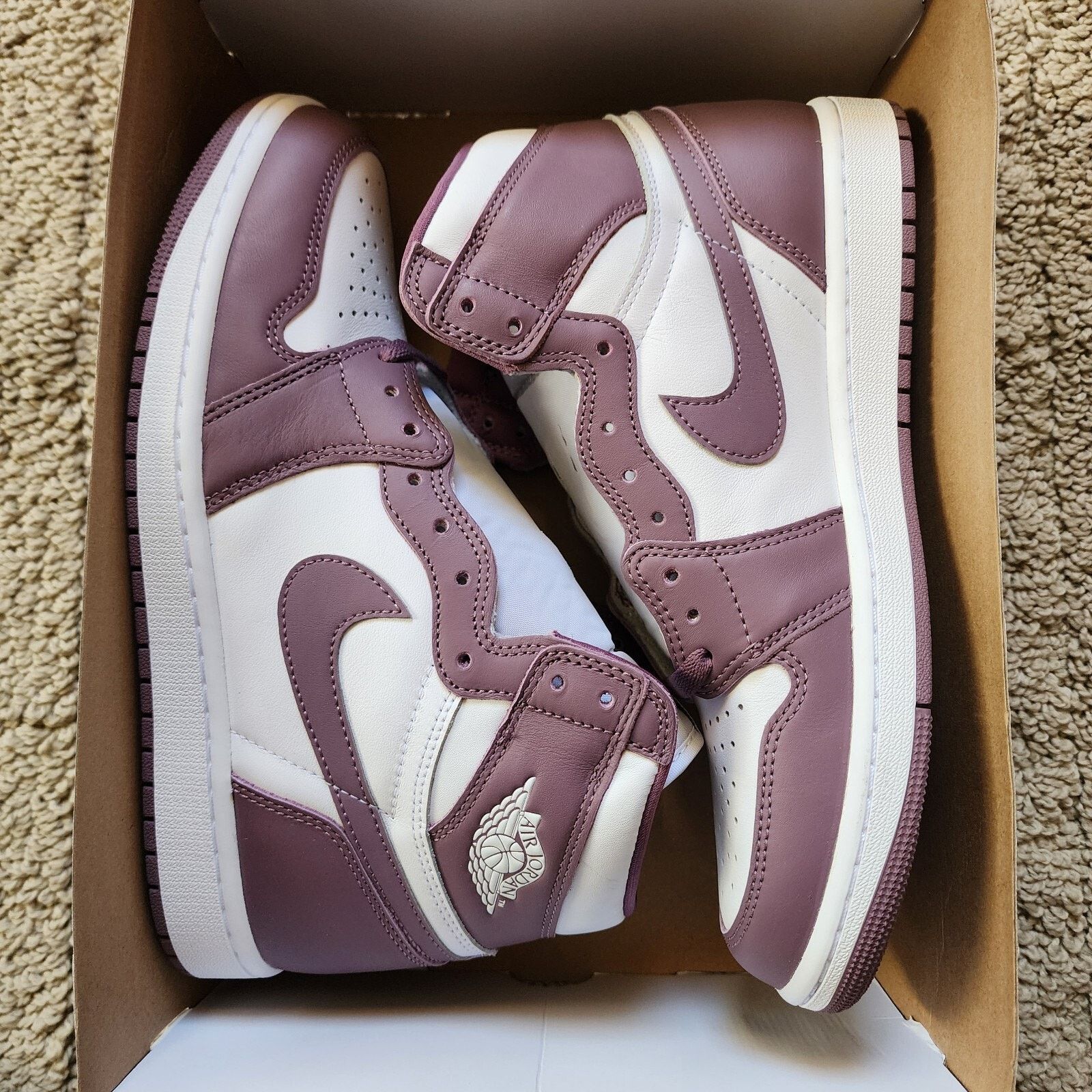 Jordan Brand Air Jordan 1 Retro OG High Mauve Brand New Sz 10 Size US 10 / EU 43 - 9 Thumbnail