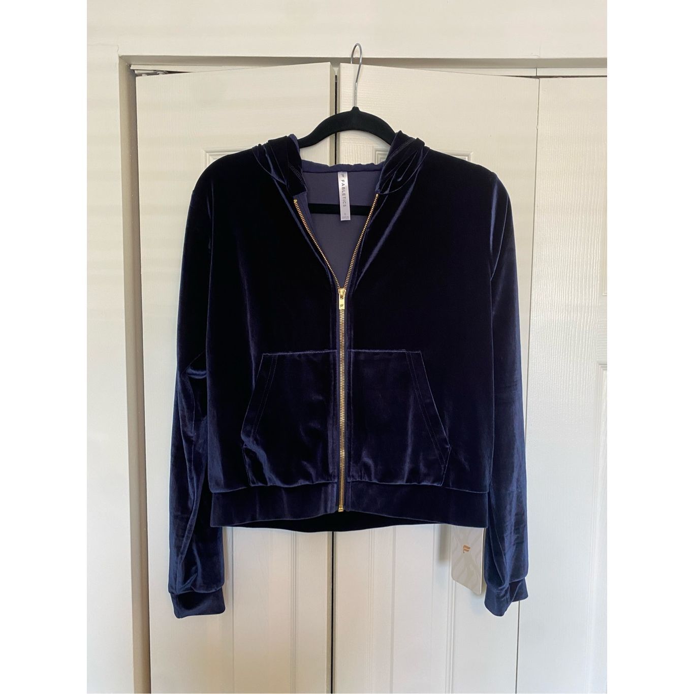 Kanye West Fabletics NWT Donna Velour Hoodie in Navy Blue, Size Small, Size S / US 4 / IT 40 - 2 Thumbnail