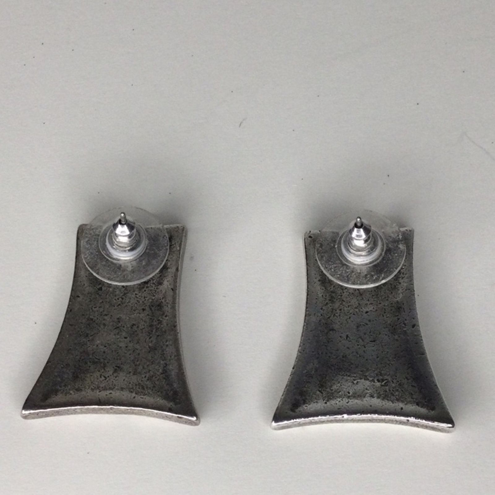 Other Silver & Black Geometric Trapezoid Push Back 1980's Earrings Size ONE SIZE - 11 Thumbnail