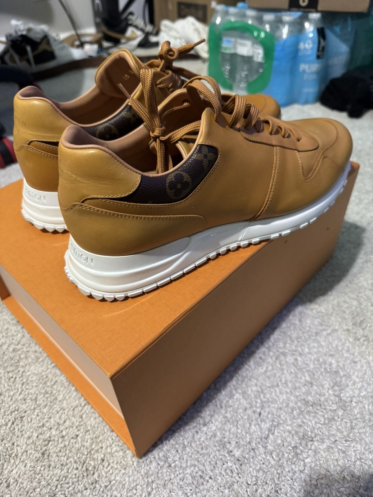 Louis Vuitton Louis Vuitton Run Away size 10(US) Size US 10 / EU 43 - 6 Thumbnail