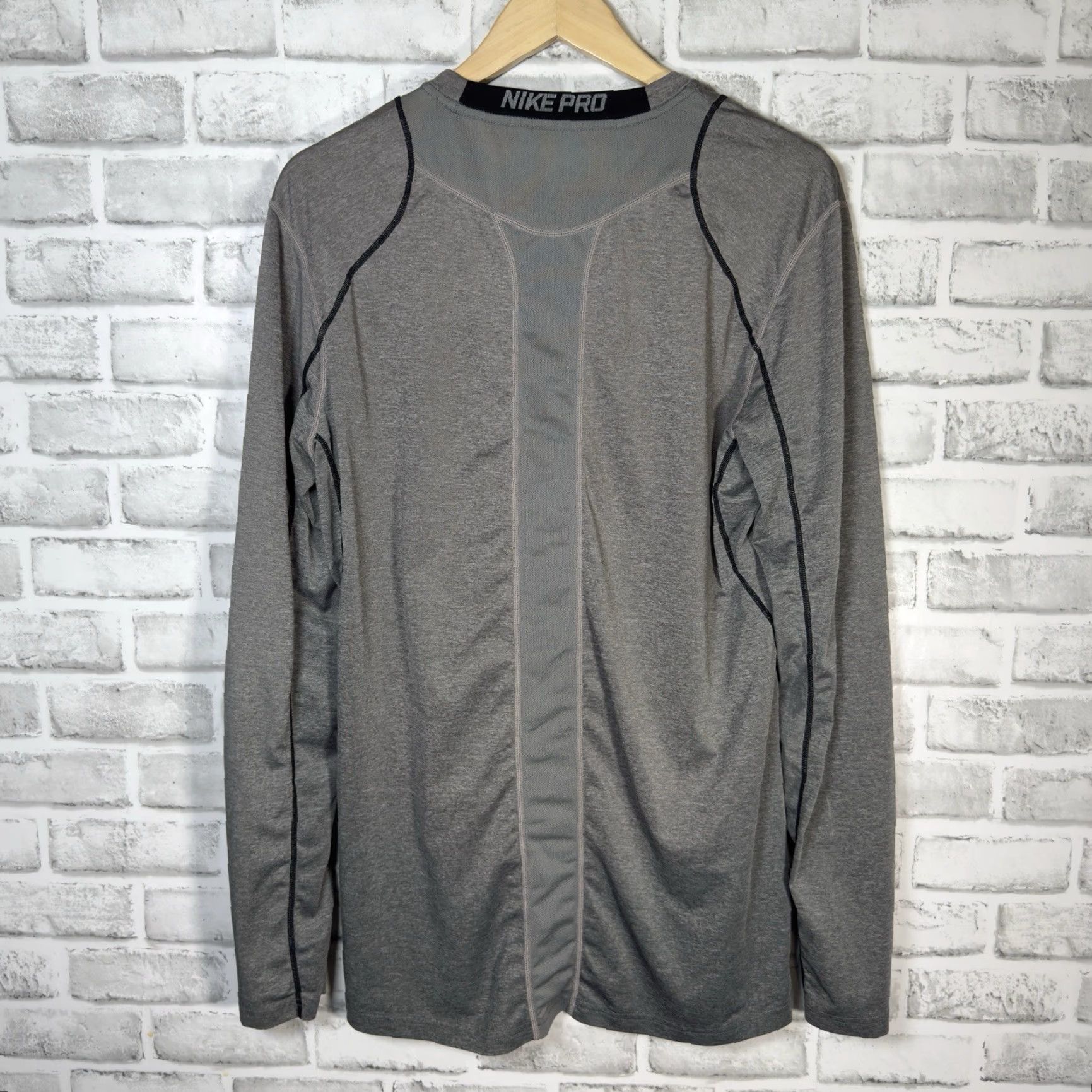 Nike Nike Pro Dri-Fit Fitted Long Sleeve Athletic Shirt Mens M Gray Size US M / EU 48-50 / 2 - 5 Thumbnail