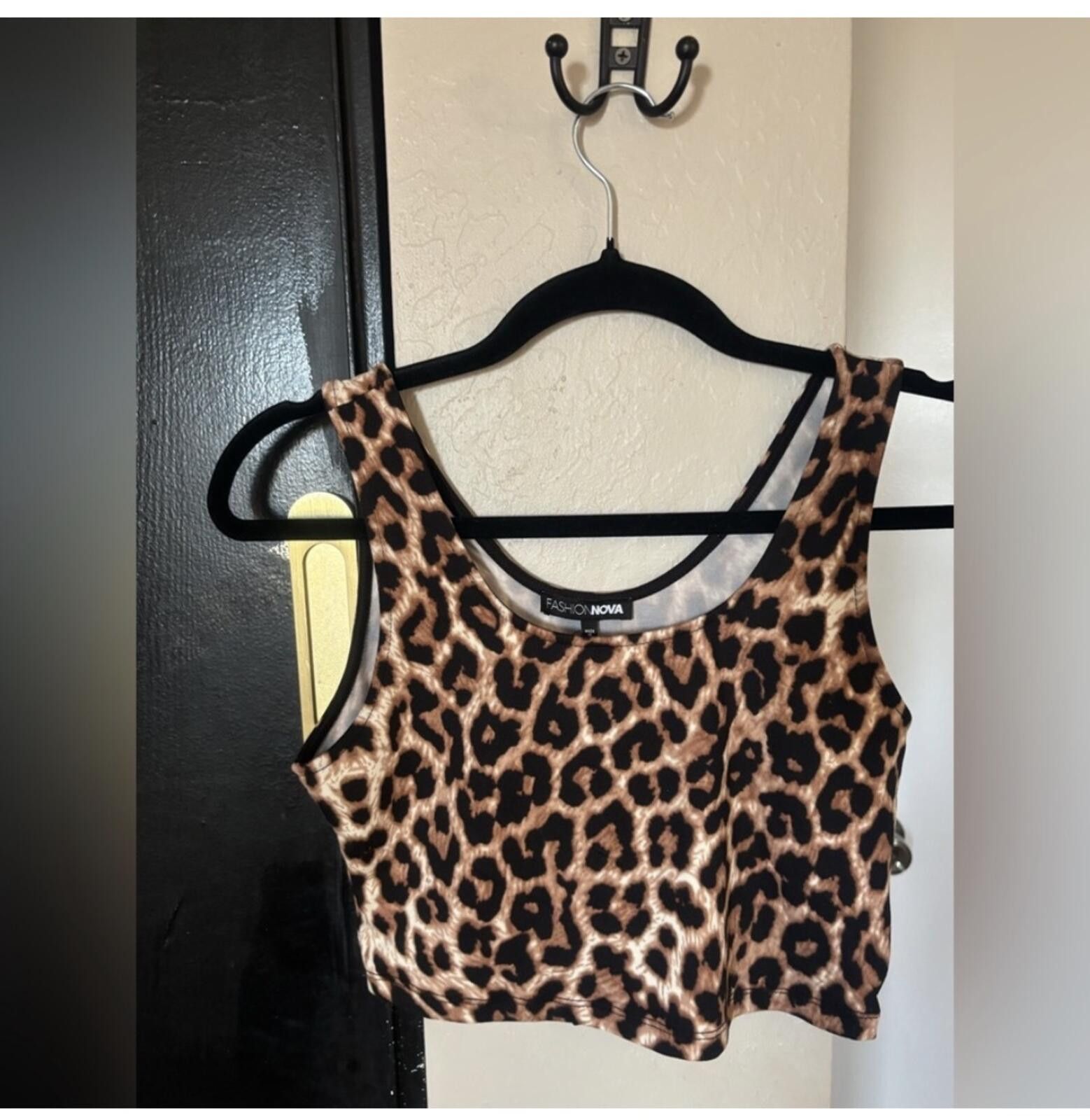 Other (Fashion Nova) Leopard Print Crop Top Size M / US 6-8 / IT 42-44 - 1 Thumbnail