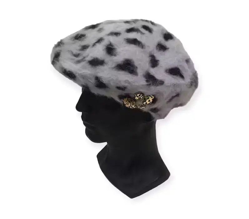 Japanese Brand Leopard Defier Fleece Beanie Hat Size ONE SIZE - 1 Thumbnail