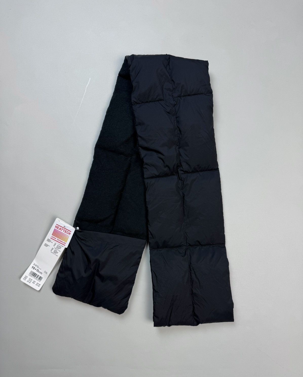 Uniqlo BNWT! Uniqlo Heattech Lined Padded Scarf Size 98X15 Cm Black Size ONE SIZE - 1 Thumbnail
