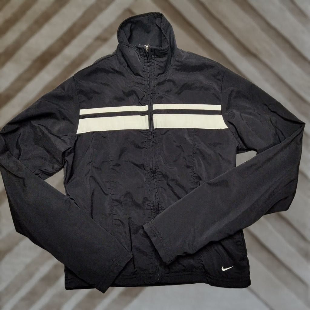 Nike VTG Nike Windbreaker Jacket Women XS Black Full Zip Lined Y2K Silver Tab Activewear Windbreaker Jacket Womens Size XS / US 0-2 / IT 36-38 - 1 Thumbnail