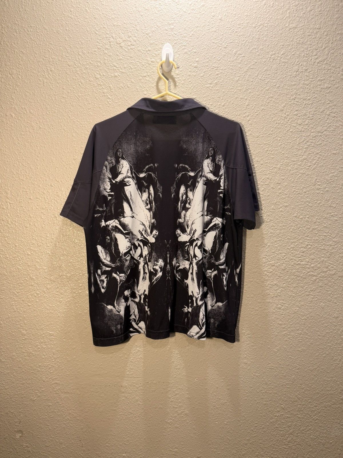 Vale VALE “Everyone Lives Forever” All-Over Angel Graphic Size US S / EU 44-46 / 1 - 2 Thumbnail