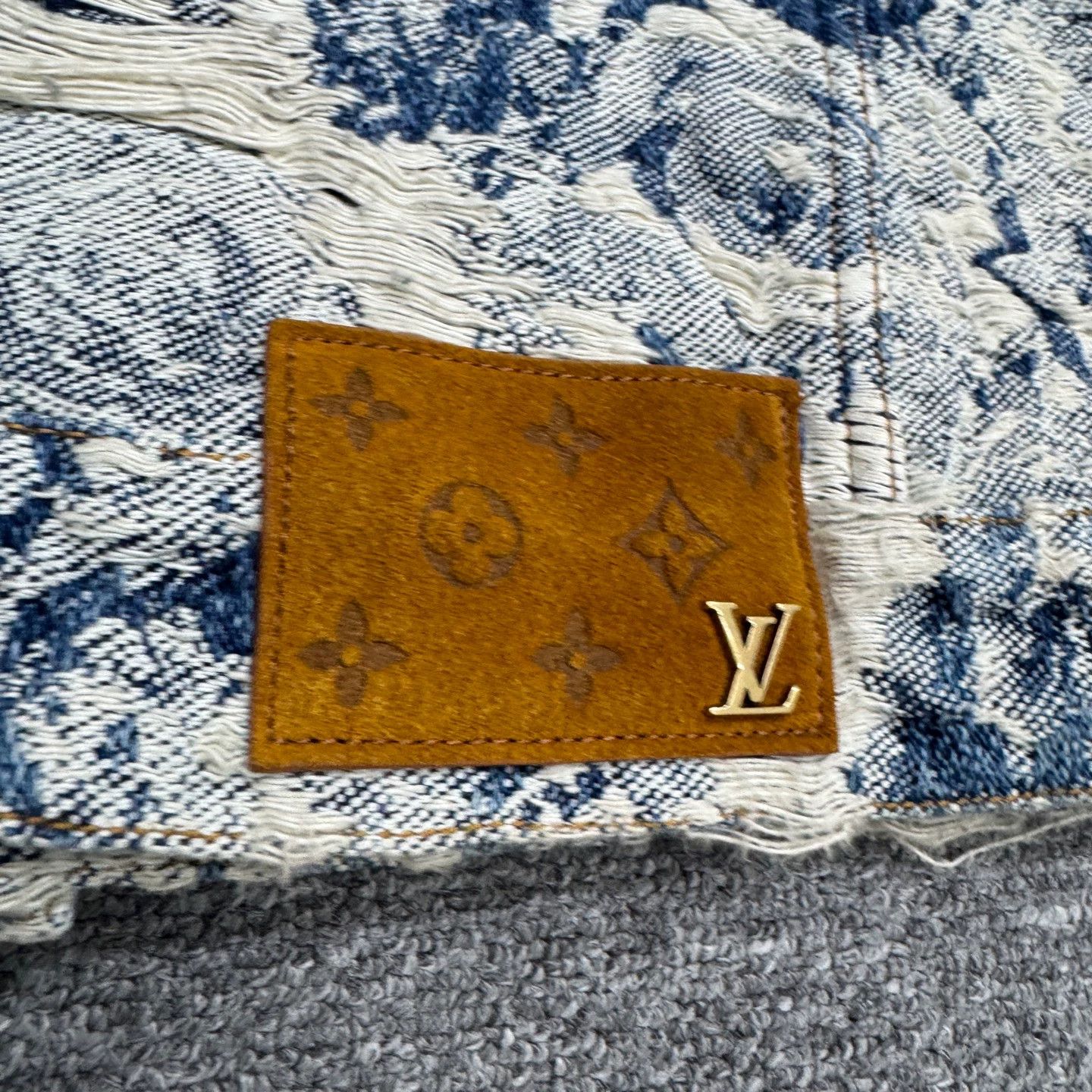 Louis Vuitton Louis Vuitton Floral Distressed Denim Jacket 52 Size US L / EU 52-54 / 3 - 6 Thumbnail