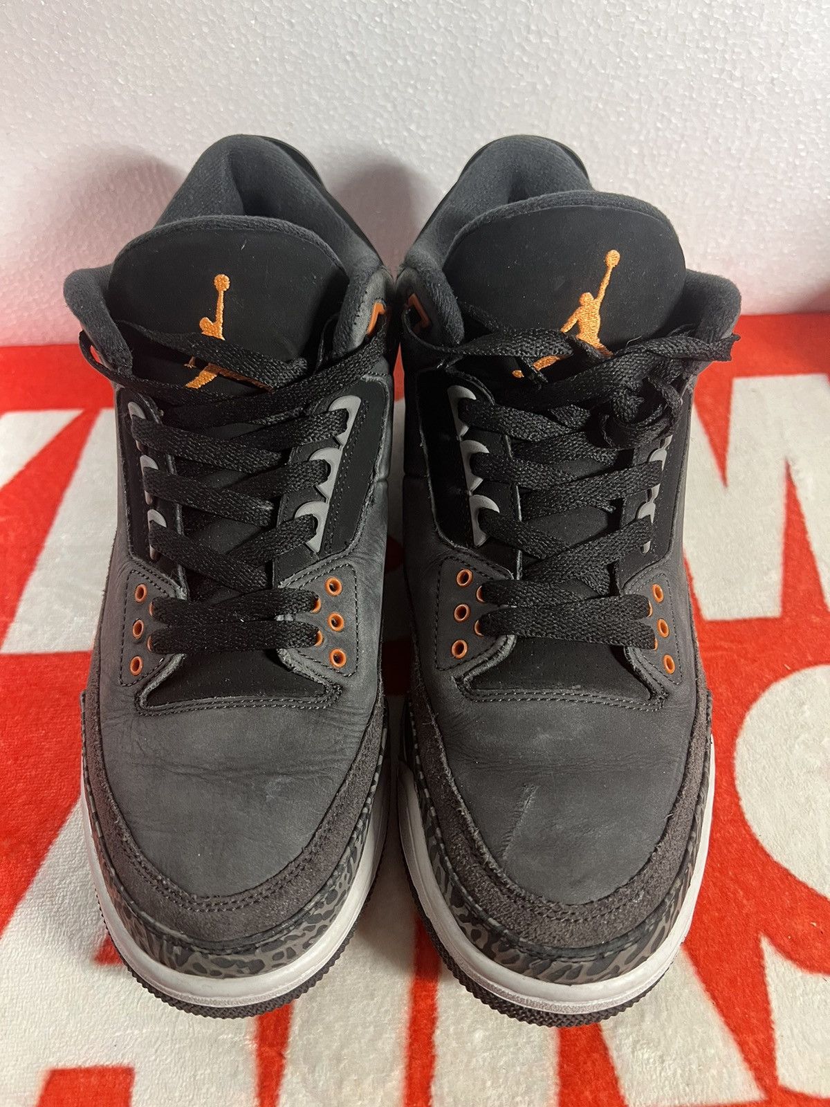 Jordan Brand Air Jordan 3 Retro “Fear” 2013 Size US 9.5 / EU 42-43 - 6 Thumbnail