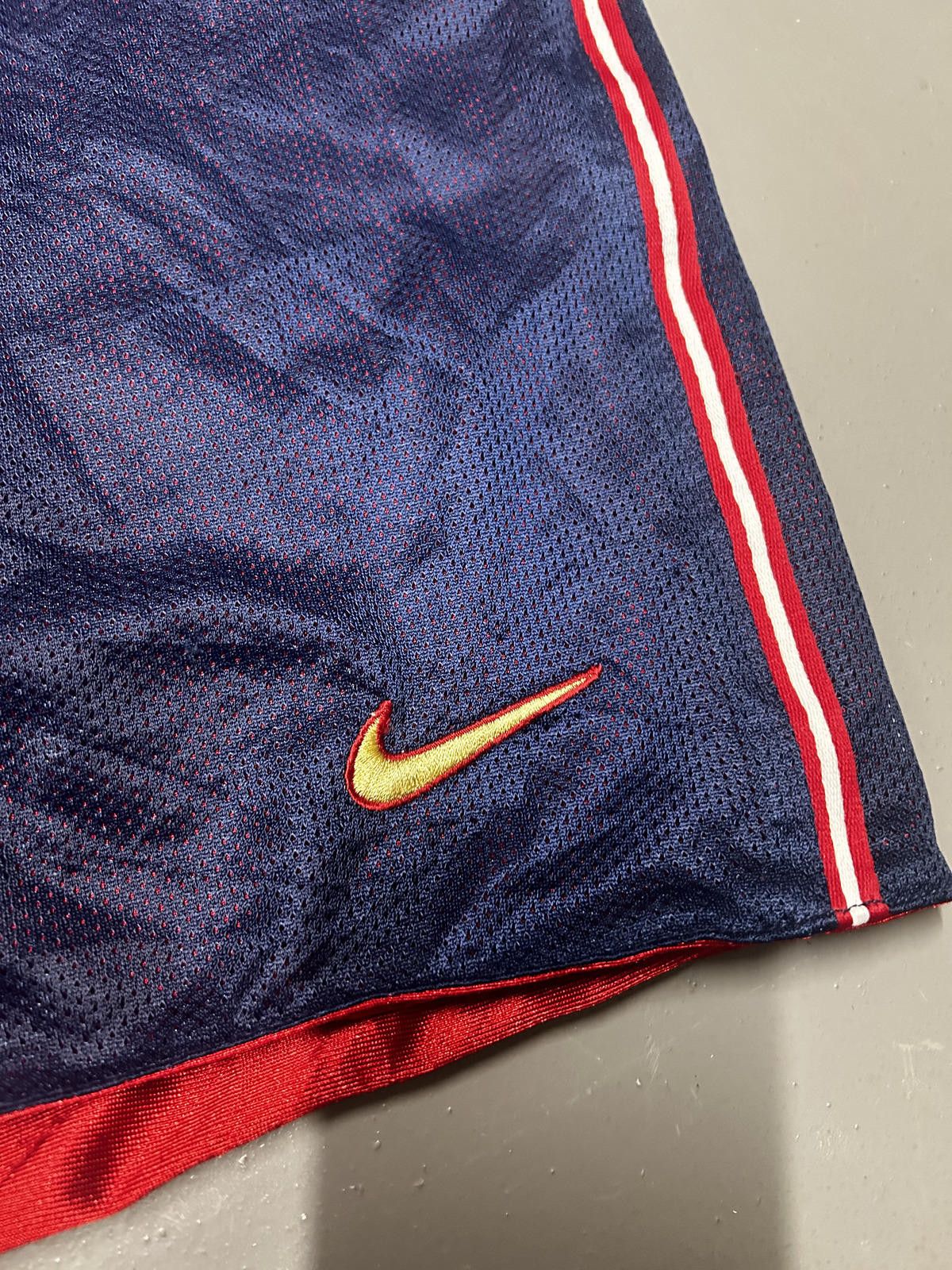 Nike Nike Team Sports Men's Athletic Shorts - Navy & Red Size US 36 / EU 52 - 2 Thumbnail