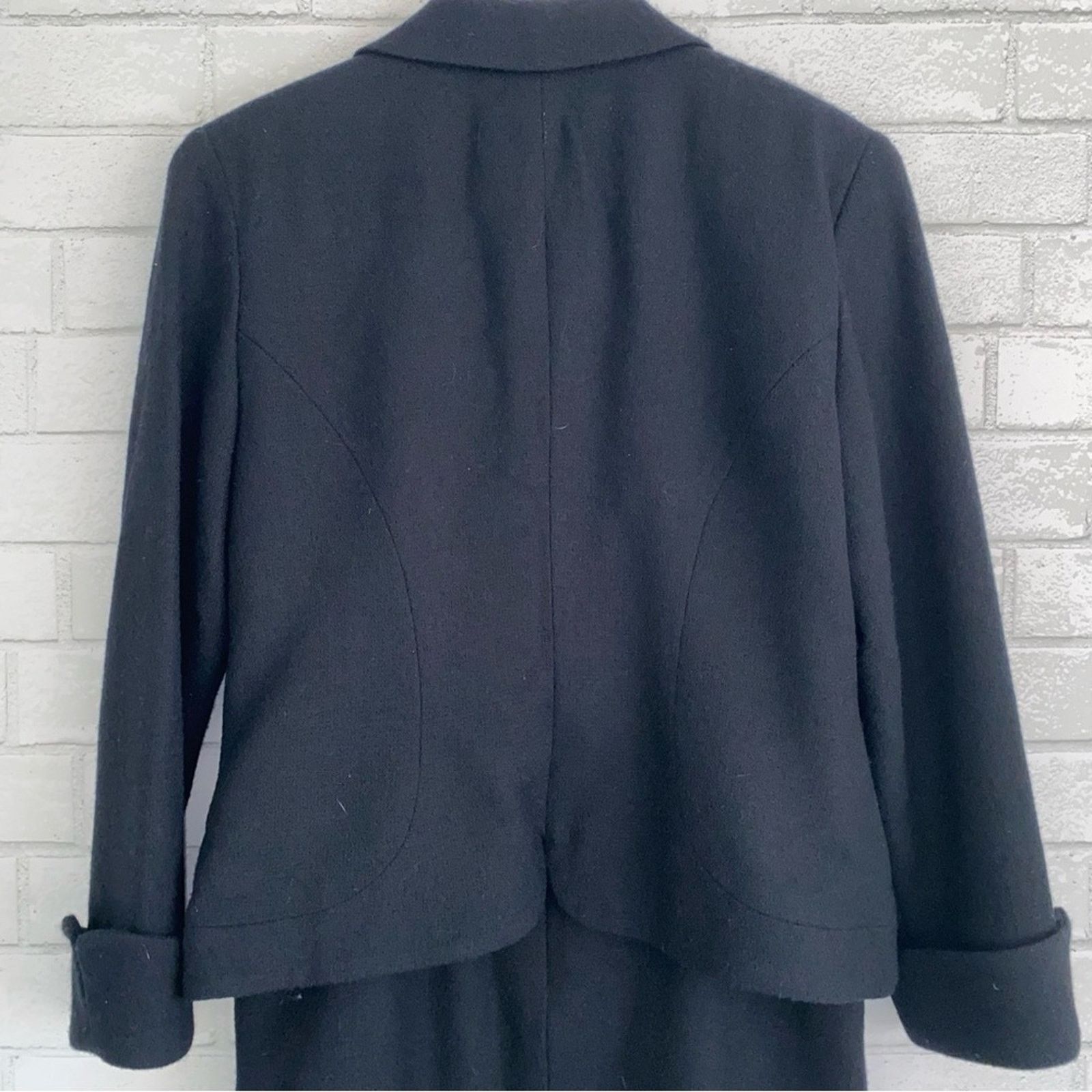 Dior Christian Dior Vtg Blk Womens Woo Suit Blazer Skirt 12P EUC Size XL / US 12-14 / IT 48-50 - 6 Thumbnail