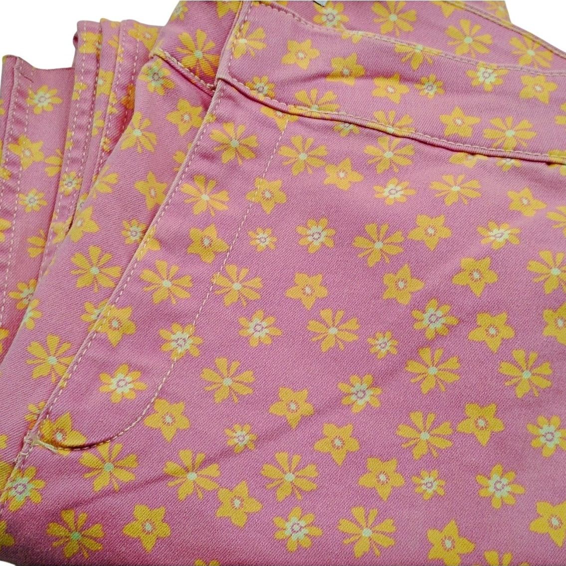Zara Zara Floral Printed High Rise Flared Crop Jean Sz 12 Flower Size 34" / US 12 / IT 48 - 11 Thumbnail