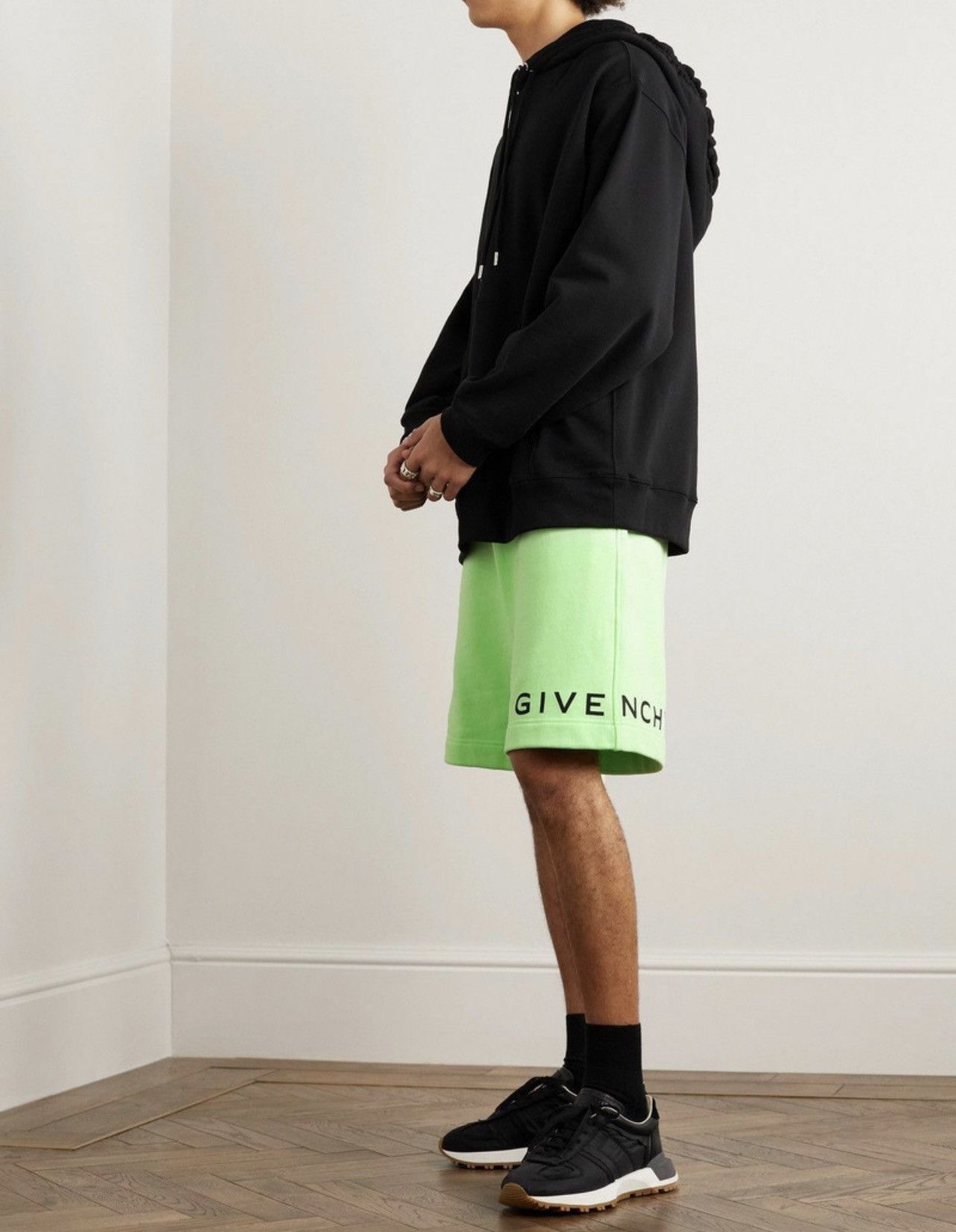 Givenchy Givenchy Wide-Leg Logo-Print Cotton-Jersey Shorts size M Size US 40 / EU 56 - 3 Thumbnail