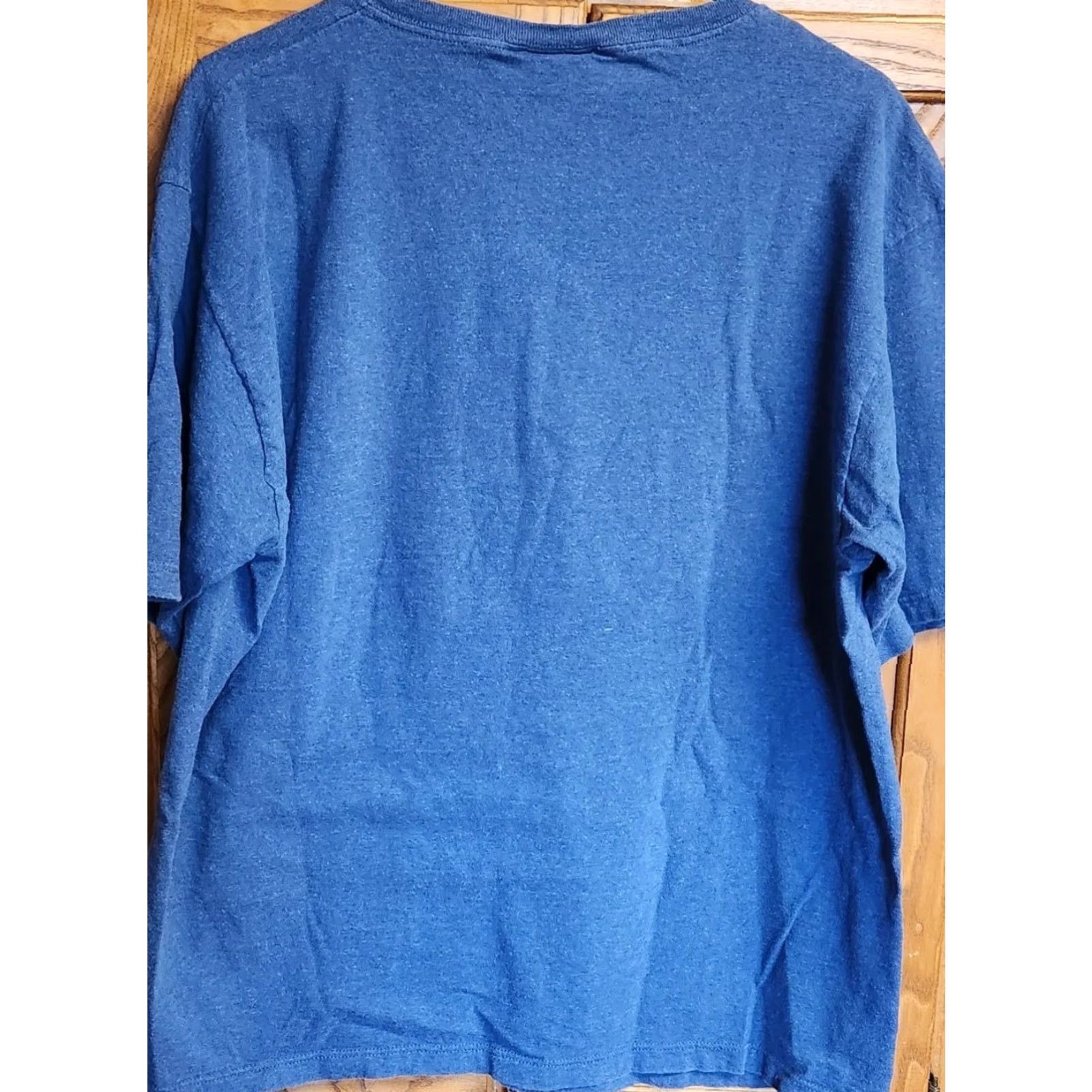 Tommy Hilfiger VINTAGE Tommy Hilfiger T Shirt Mens L Blue Embroidered Crest Logo USA MADE 90s Size US L / EU 52-54 / 3 - 2 Thumbnail