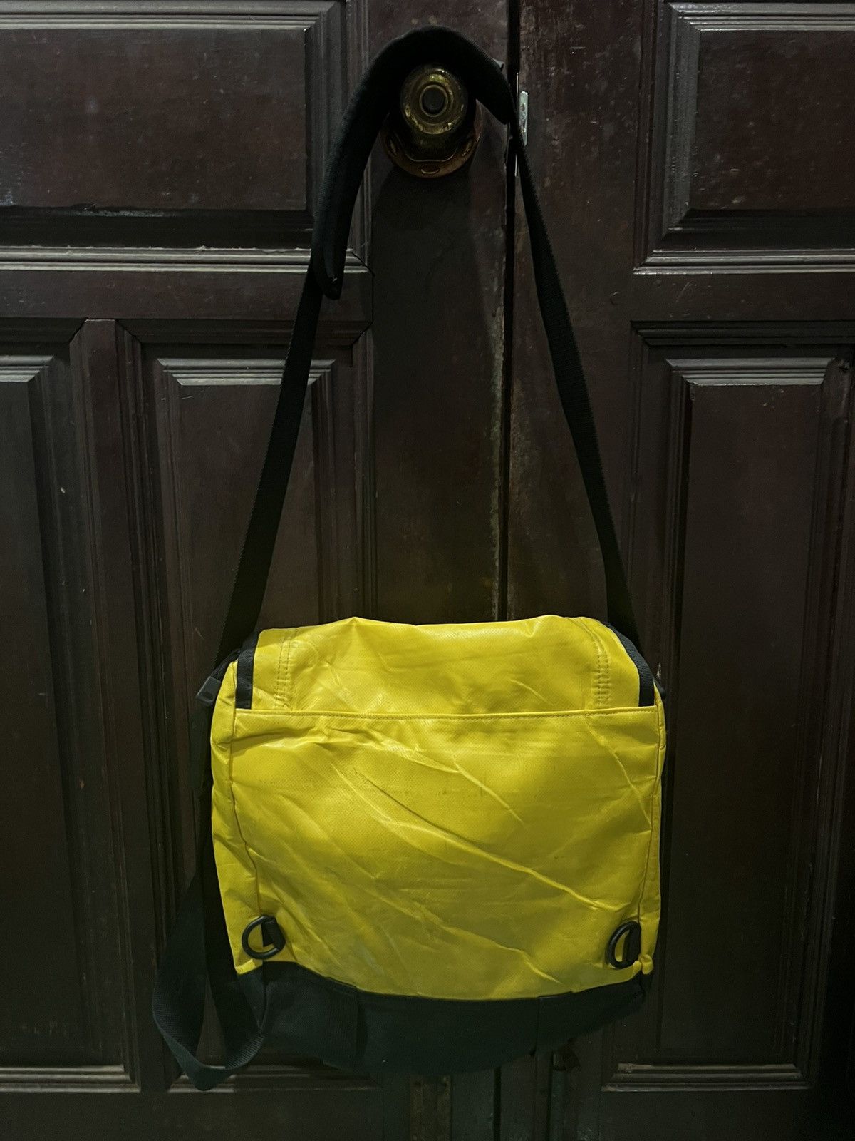 The North Face × Vintage Vintage The North Face Cross Body Bag Waterproof Messenger Size ONE SIZE - 4 Thumbnail