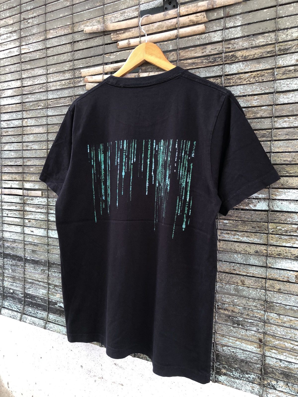 Japanese Brand × Vintage UT Uniqlo X The Matrix Movie Tshirts Size US L / EU 52-54 / 3 - 9 Thumbnail