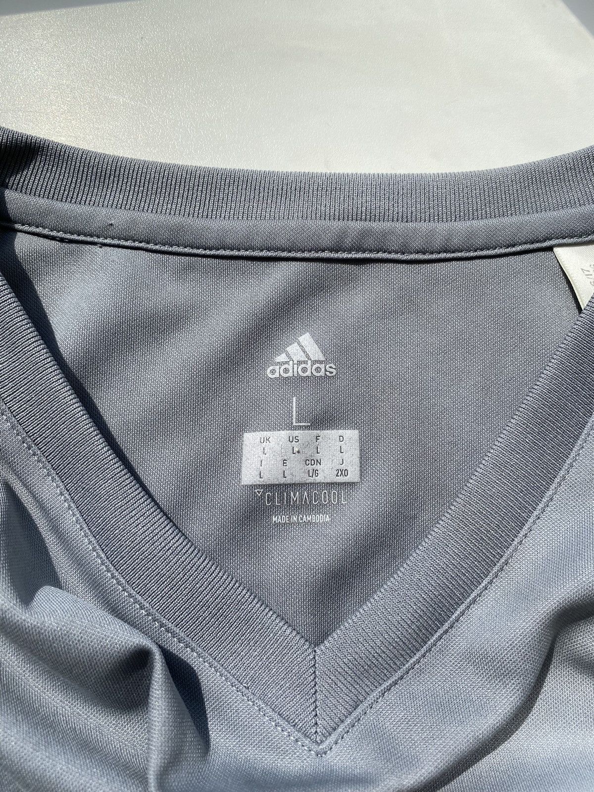 Other Manchester United 2017 Grey AON Training Jersey Shirt Adidas Size US L / EU 52-54 / 3 - 5 Thumbnail