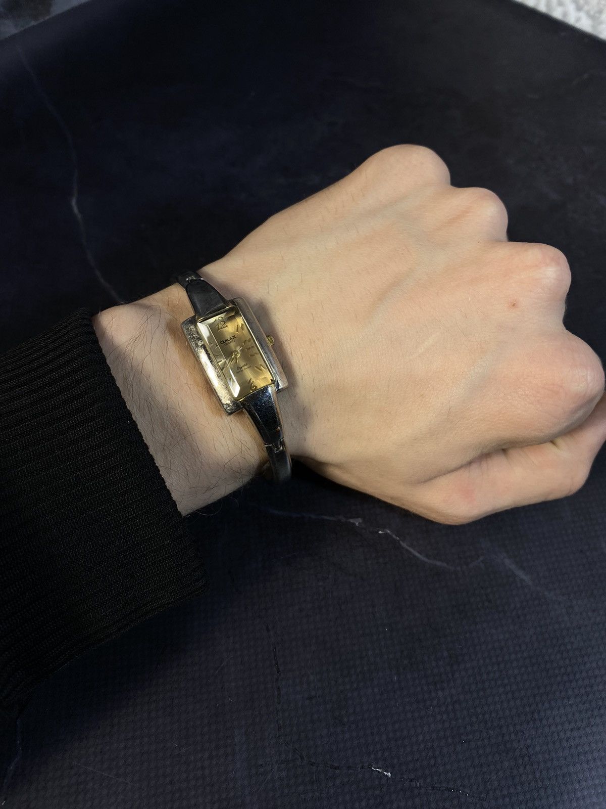 Japanese Brand Elegant OMAX Watch with Metal Bracelet Size ONE SIZE - 8 Thumbnail