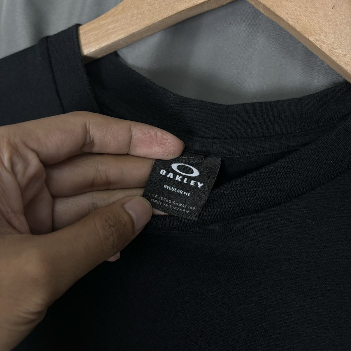 Oakley OAKLEY LOGO T-SHIRT Size US S / EU 44-46 / 1 - 3 Thumbnail