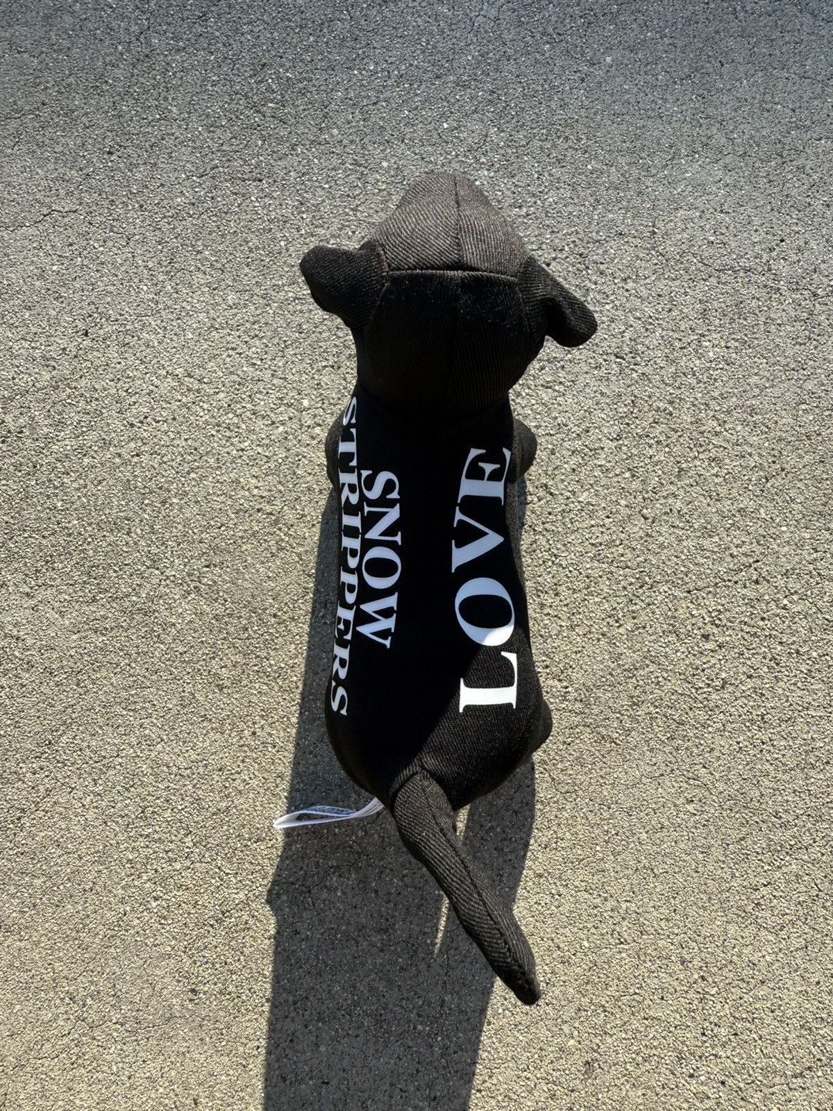 Online Ceramics Online Ceramics x Snow Strippers Plushy Dog Size ONE SIZE - 3 Thumbnail