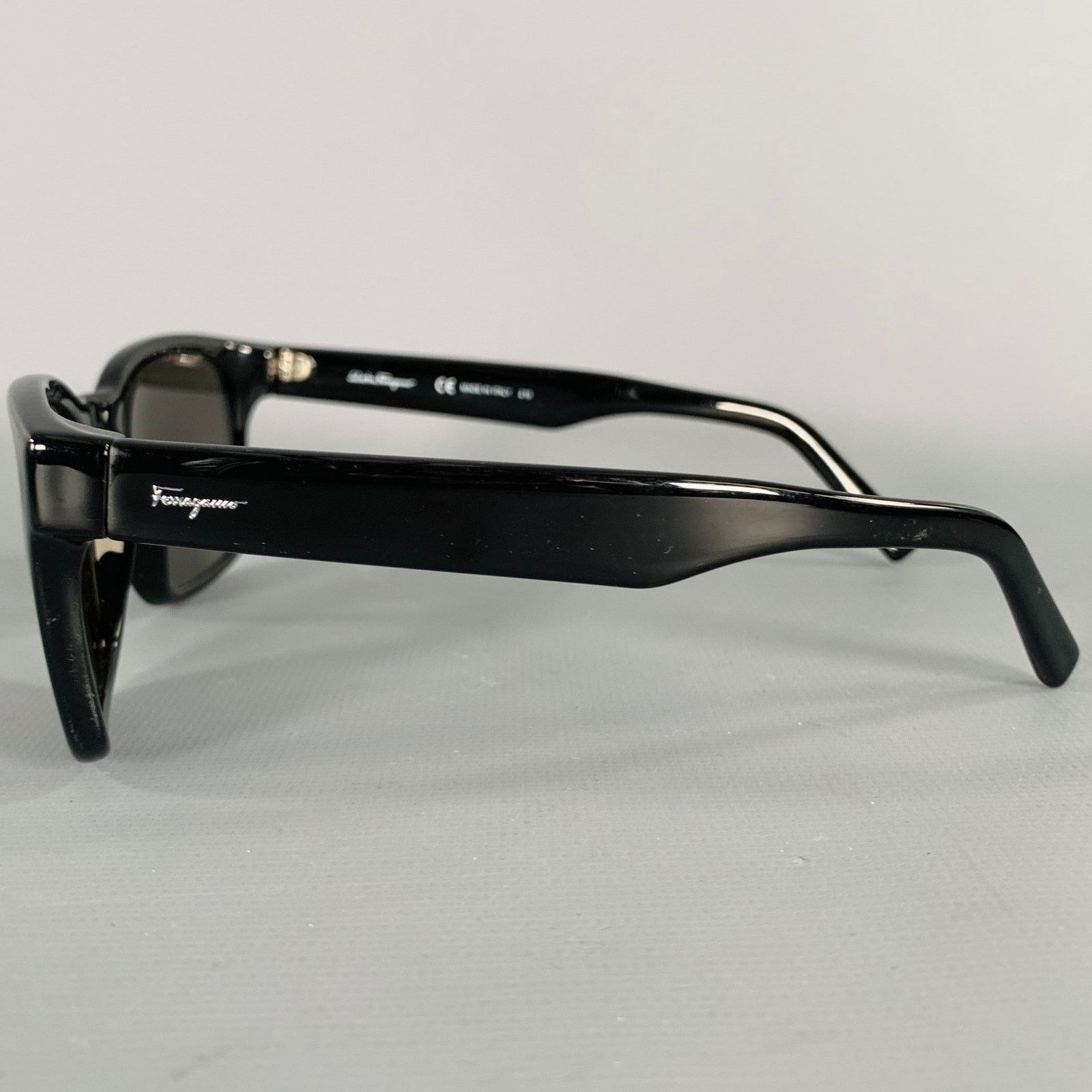 Salvatore Ferragamo SALVATORE FERRAGAMO Black Acetate Sunglasses Size ONE SIZE - 4 Thumbnail