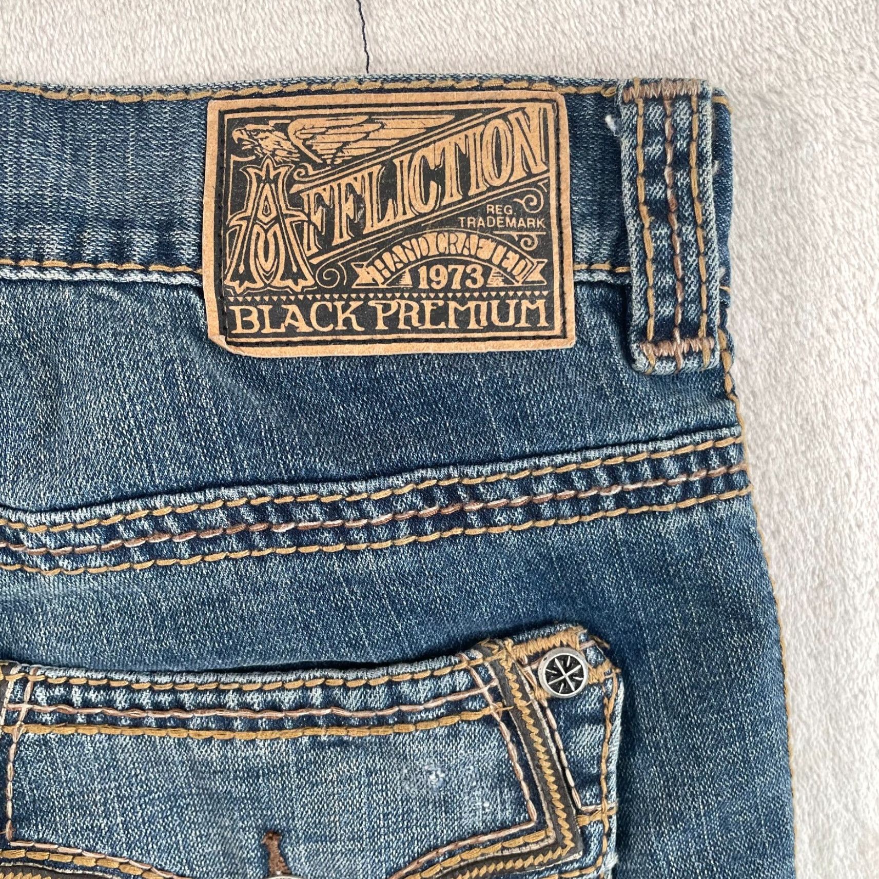 Affliction Affliction Ace Straight Jeans Men 33x32 Blue Dark Faded Stretch 5-Pocket Pockets Zip Button Rise Mid Regular Brand Affliction Ace Straight Size US 33 - 5 Thumbnail