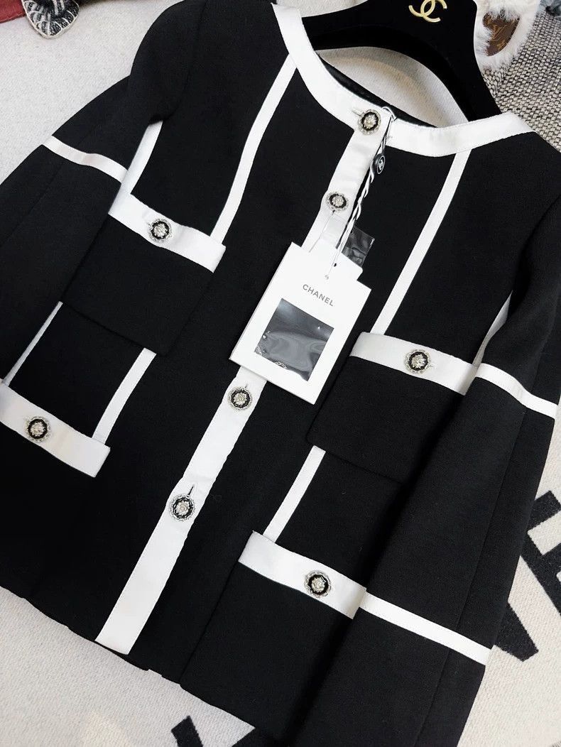 Chanel Chanel 20k Equestrian Black White Jacket Size M / US 6-8 / IT 42-44 - 3 Thumbnail