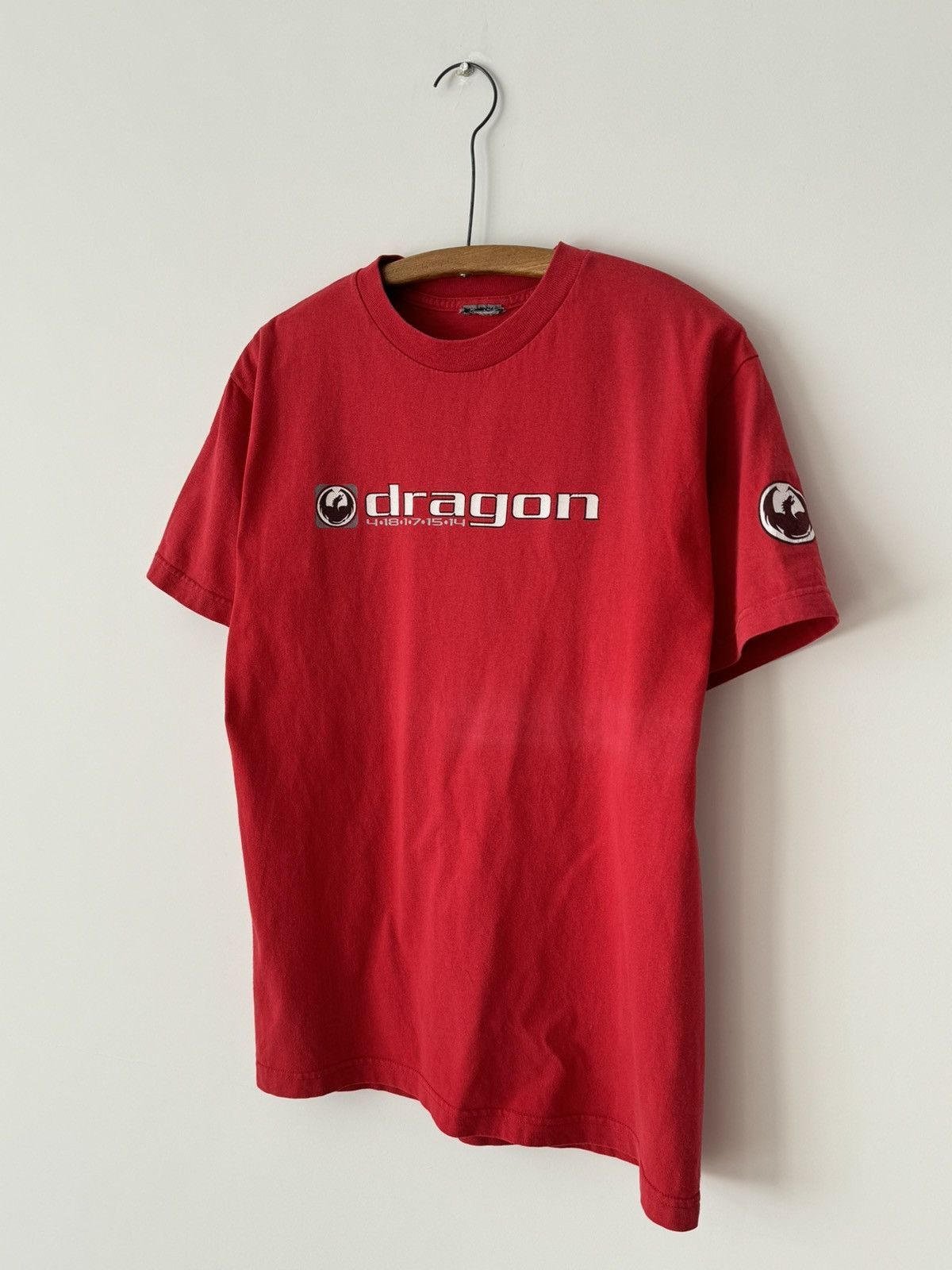 Vintage Vintage Y2K Dragon Skateboarding Red T-Shirt Size US S / EU 44-46 / 1 - 2 Thumbnail