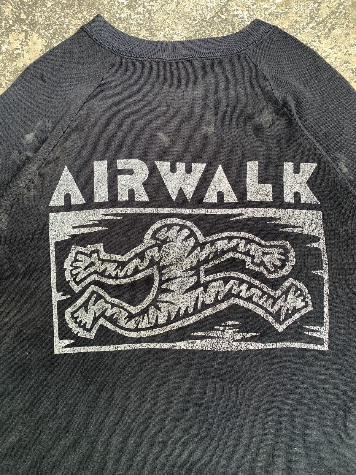 Airwalk × Vintage 1990s Airwalk USA Streetwear OG Logo Raglan Faded Crewneck Size US M / EU 48-50 / 2 - 3 Thumbnail