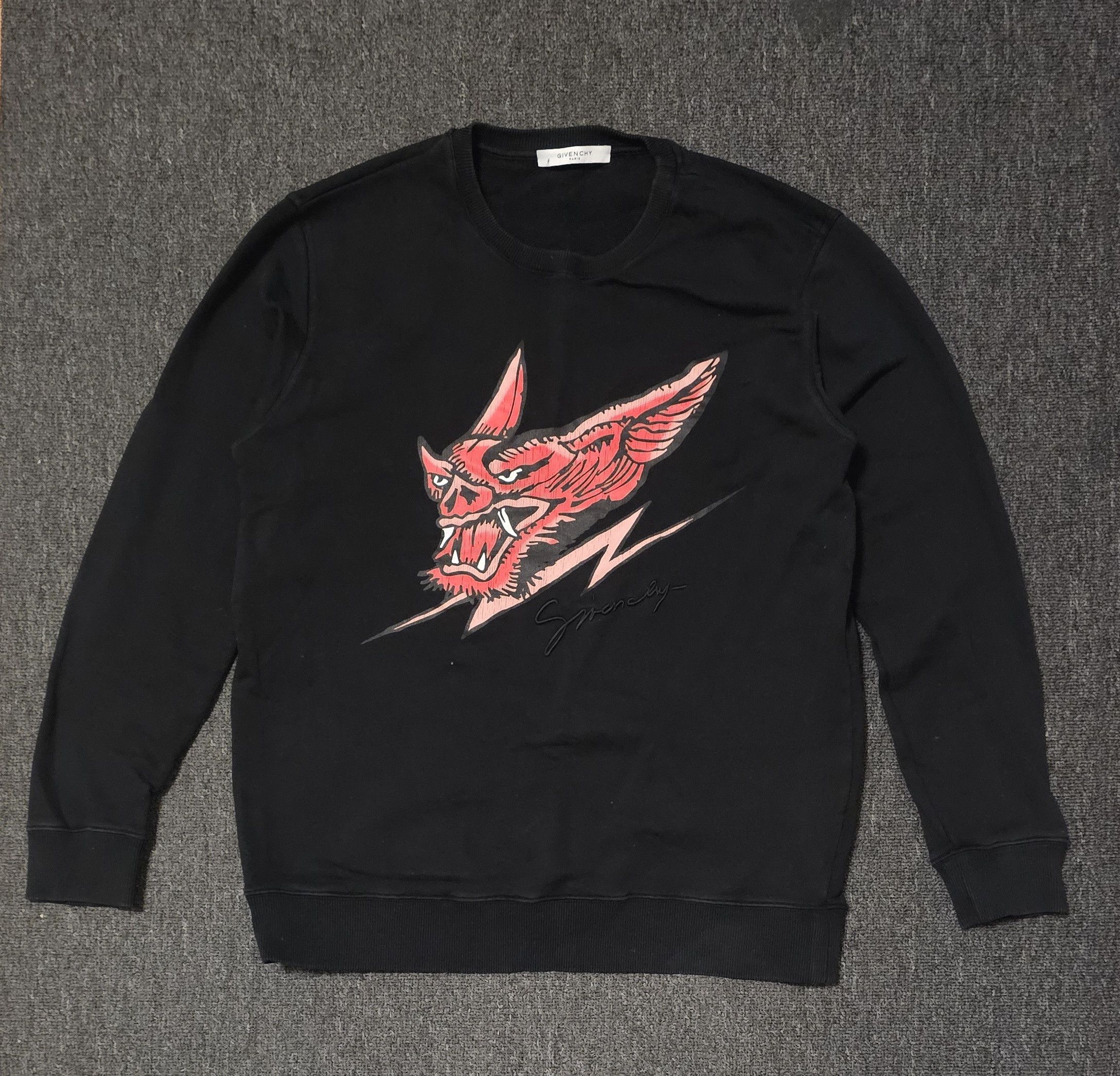 Givenchy Dragon | Grailed