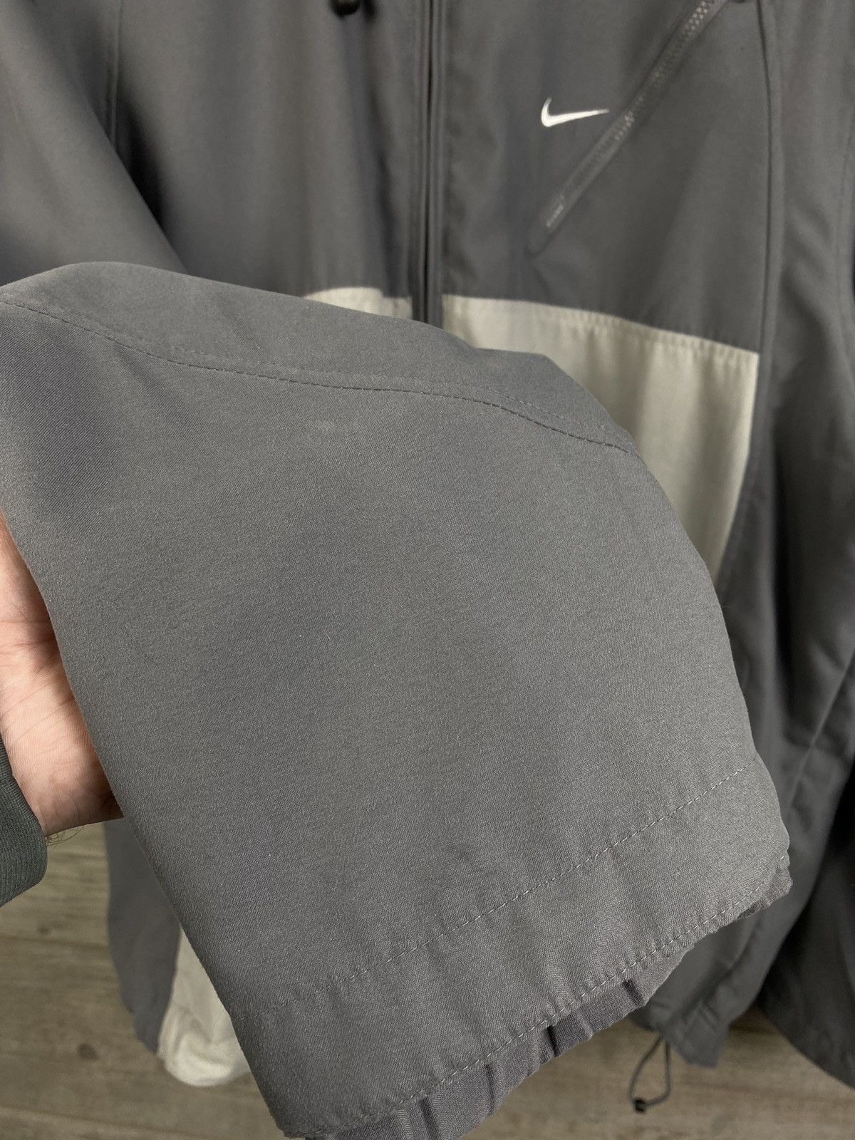 Nike Vintage Nike windbreaker with drawstring Y2K Gorpcore style Size US M / EU 48-50 / 2 - 19 Thumbnail
