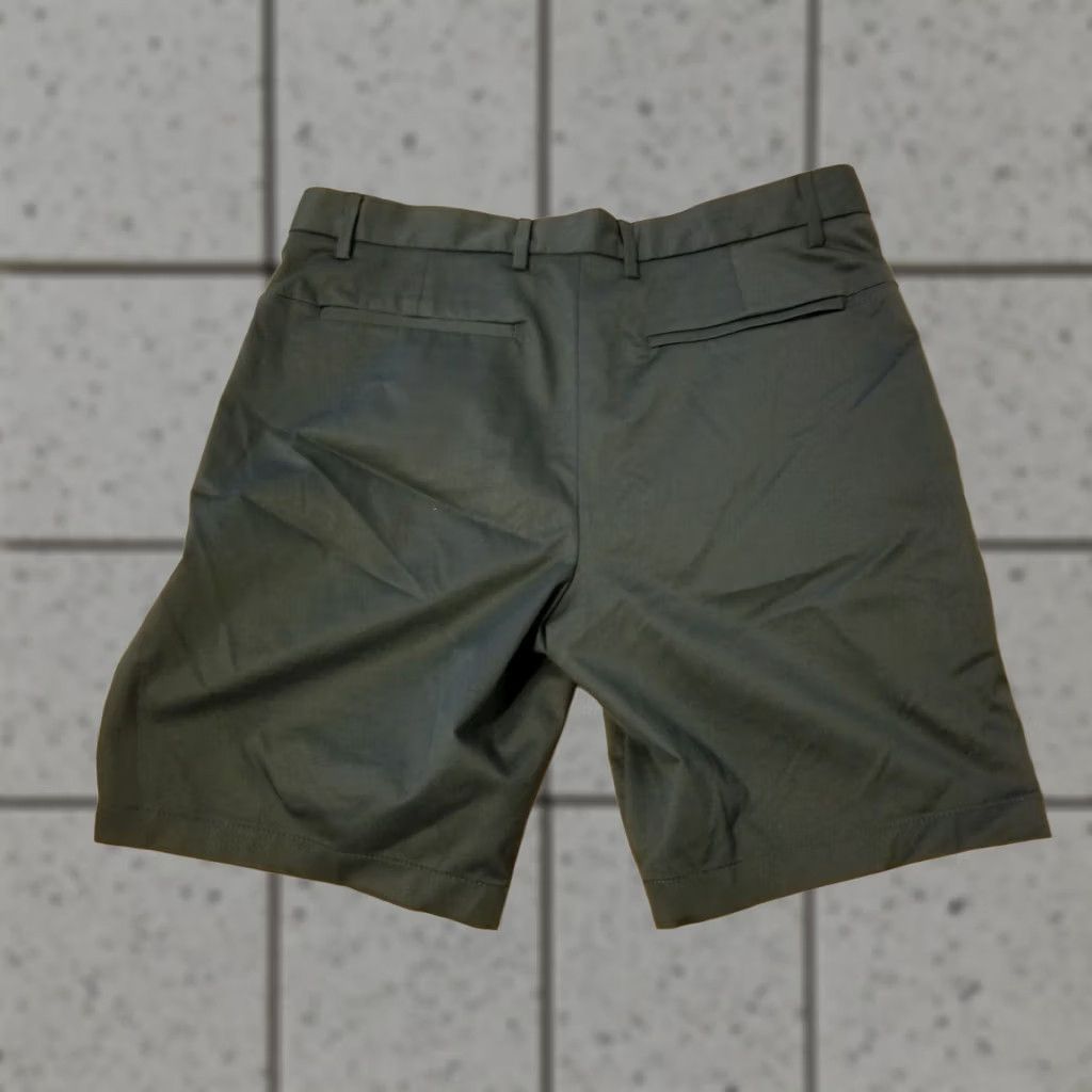 Banana Republic Mens Banana Republic Performance Shorts 32 Green Khaki Chino Stretch Size US 32 / EU 48 - 1 Thumbnail