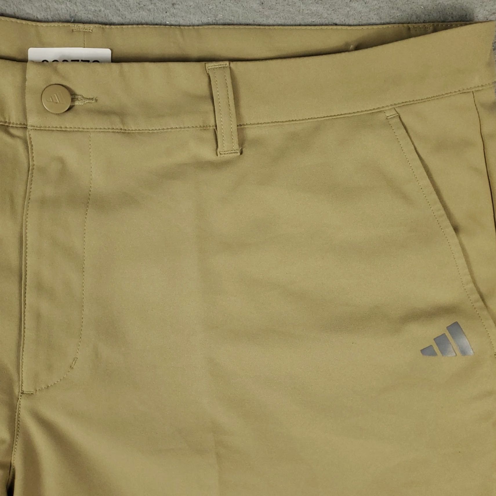 Adidas Adidas Shorts Mens Size 40 Beige Golf Casual Slash Pockets Flat Front Chino Size US 40 / EU 56 - 3 Thumbnail